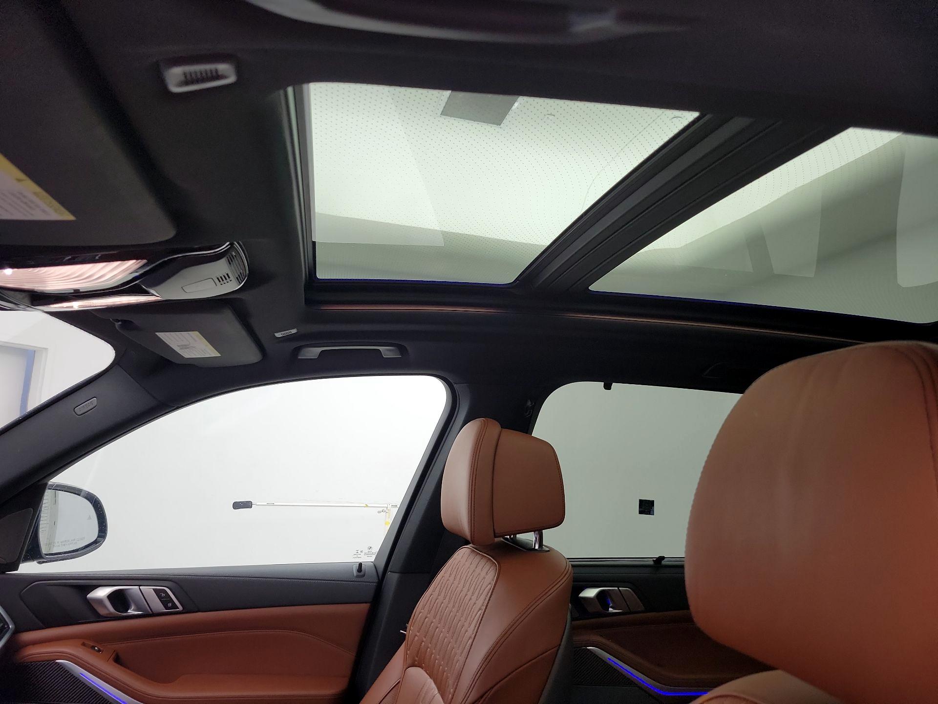 Thumbnail: 2022 BMW X5 - 20