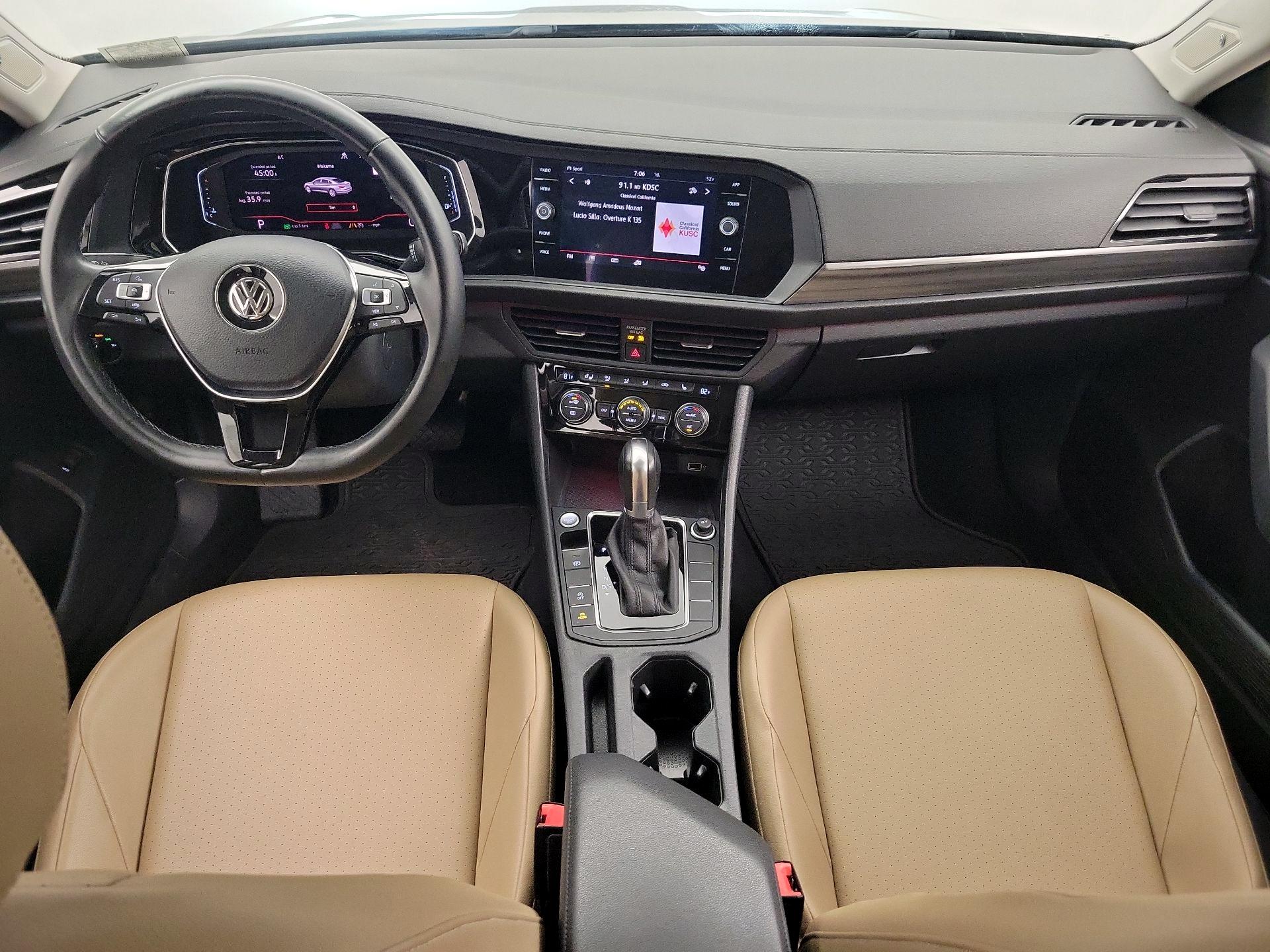 Thumbnail: 2019 Volkswagen Jetta - 9