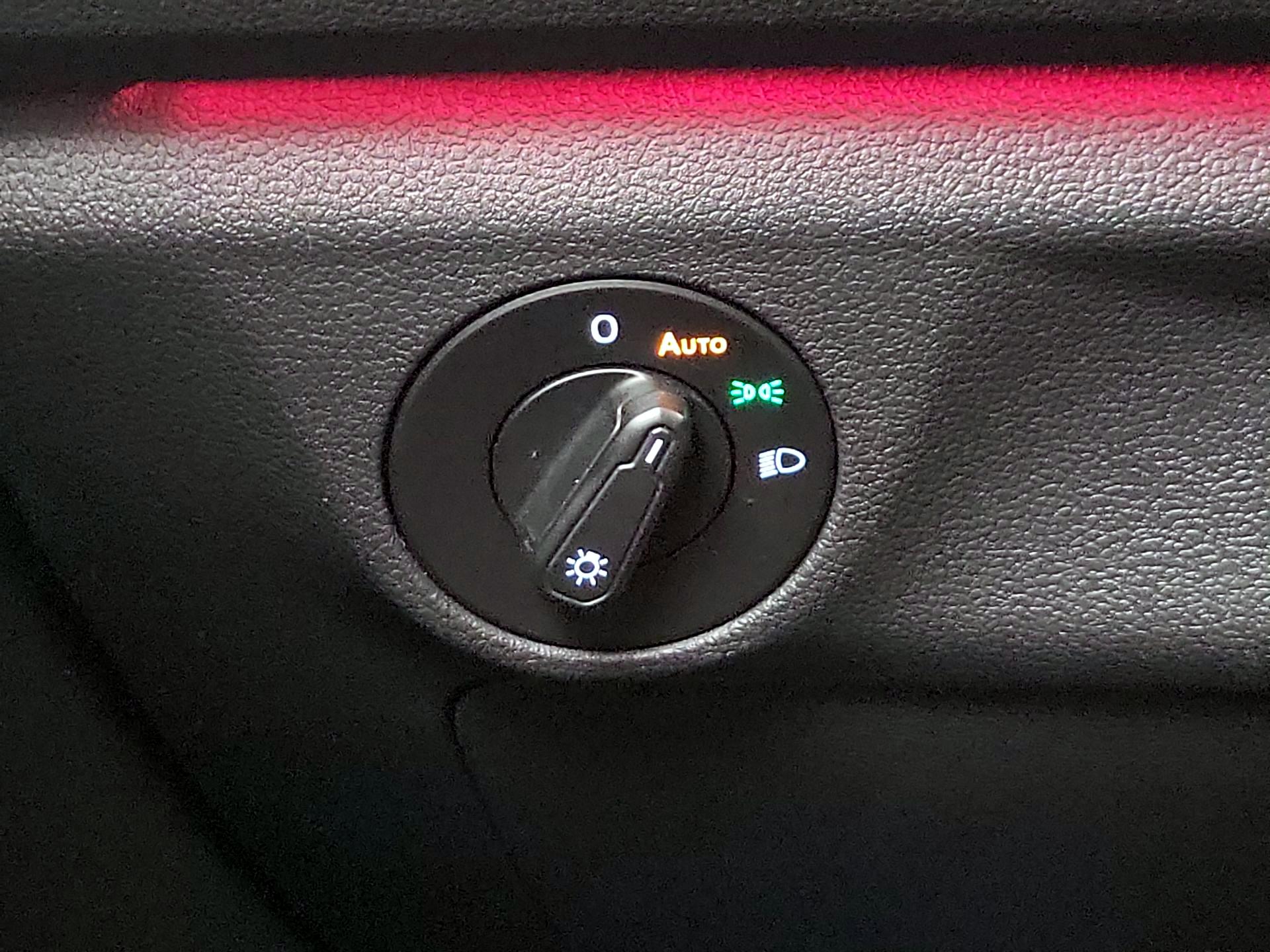 Thumbnail: 2019 Volkswagen Jetta - 13