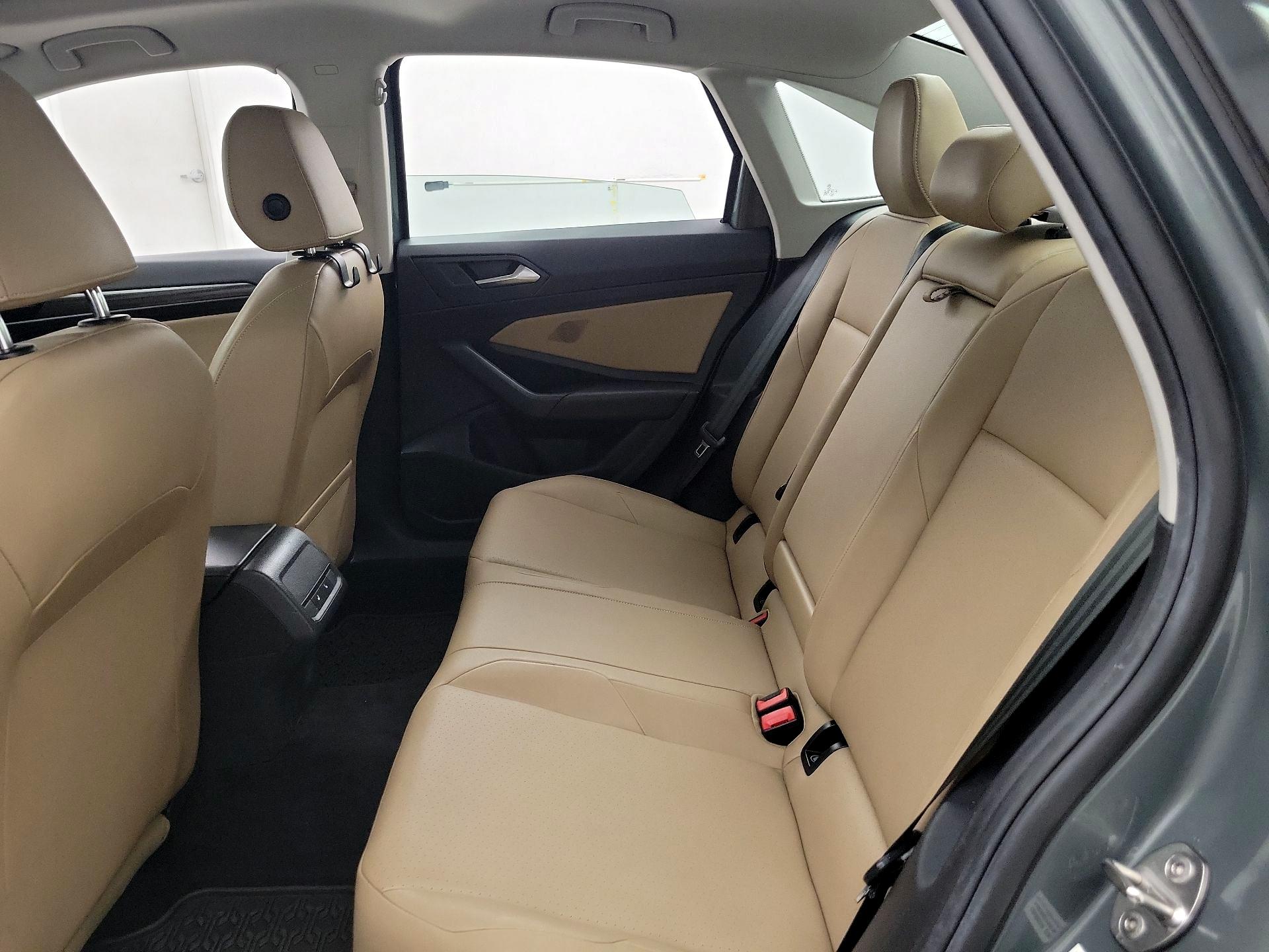 Thumbnail: 2019 Volkswagen Jetta - 20