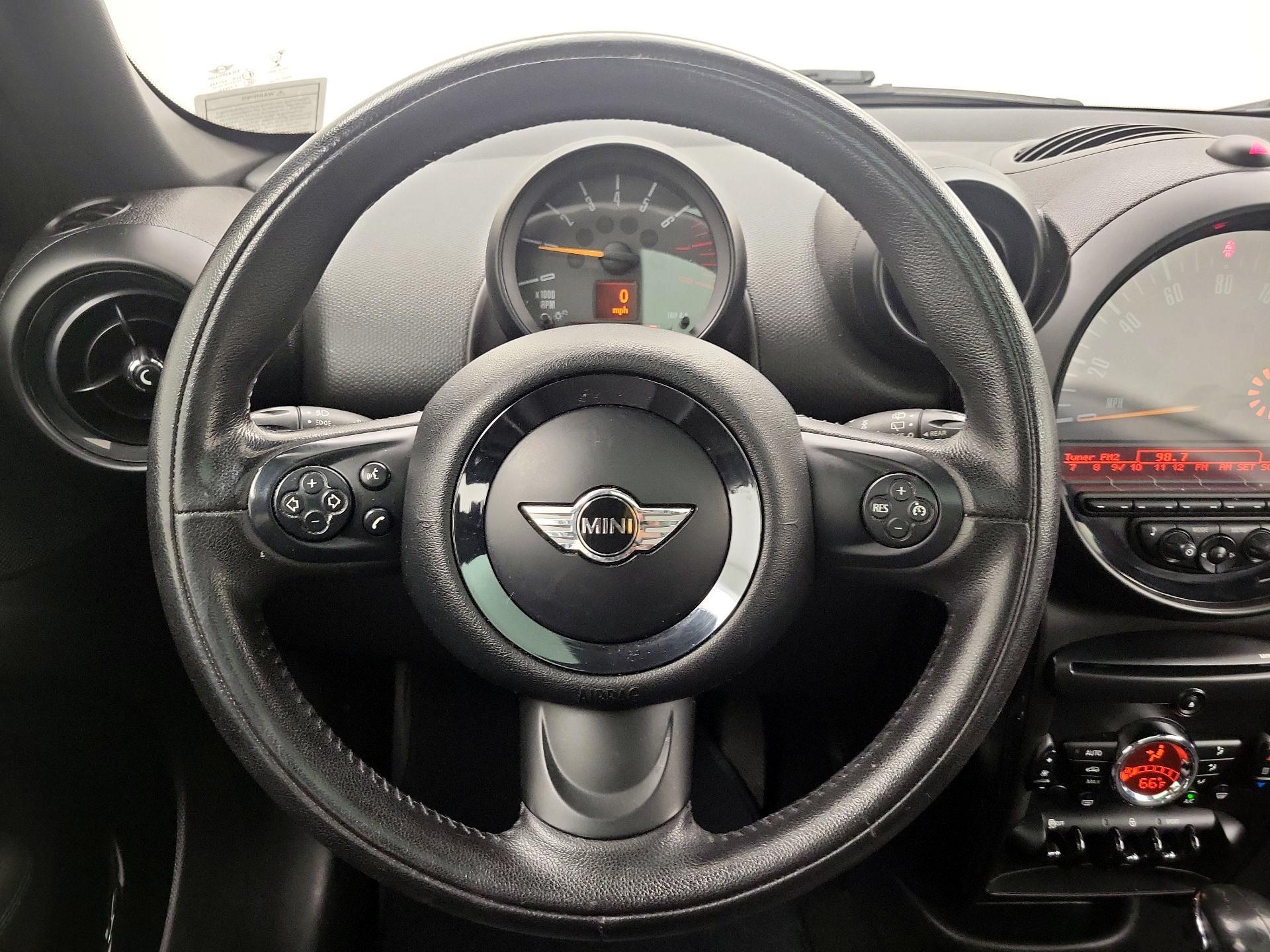 Thumbnail: 2015 MINI Cooper Countryman - 10