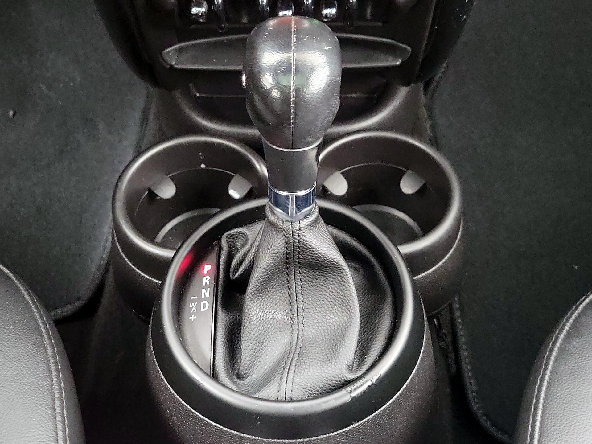 Thumbnail: 2015 MINI Cooper Countryman - 15