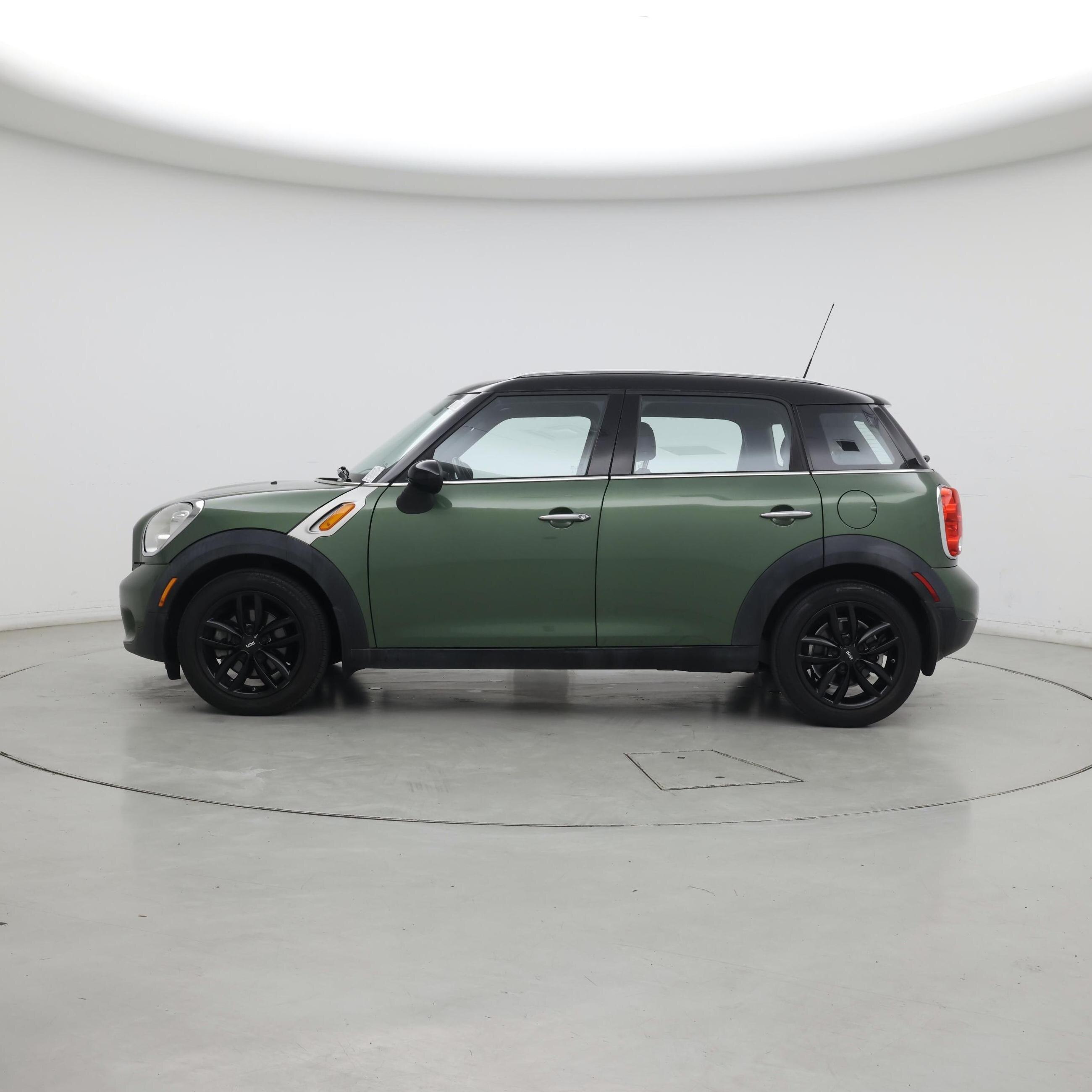 Thumbnail: 2015 MINI Cooper Countryman - 3