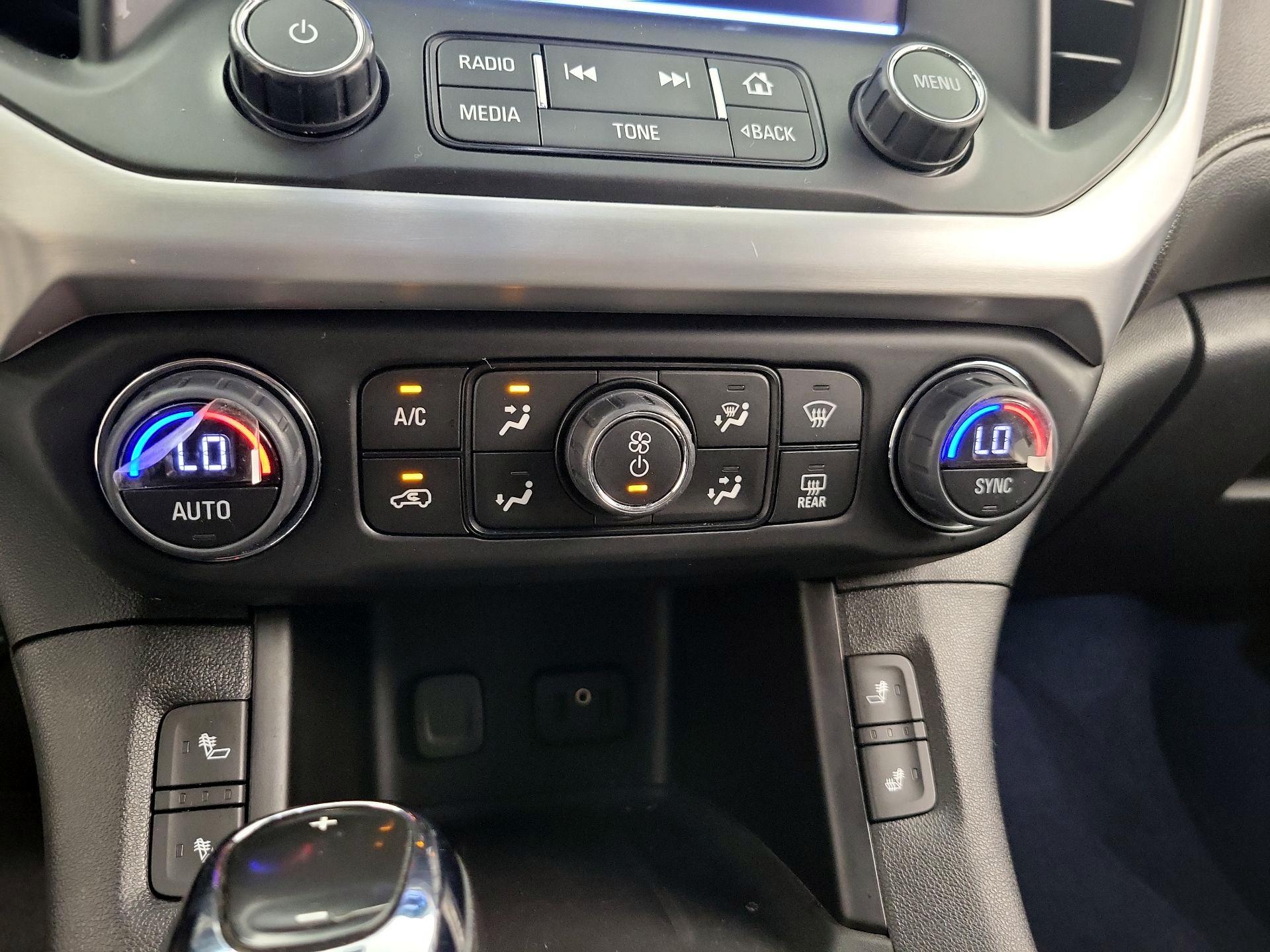 Thumbnail: 2019 GMC Acadia - 17