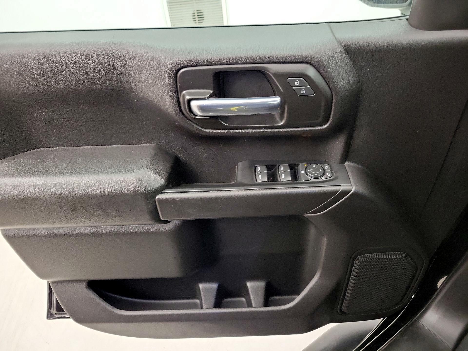 Thumbnail: 2022 Chevrolet Silverado 1500 - 12