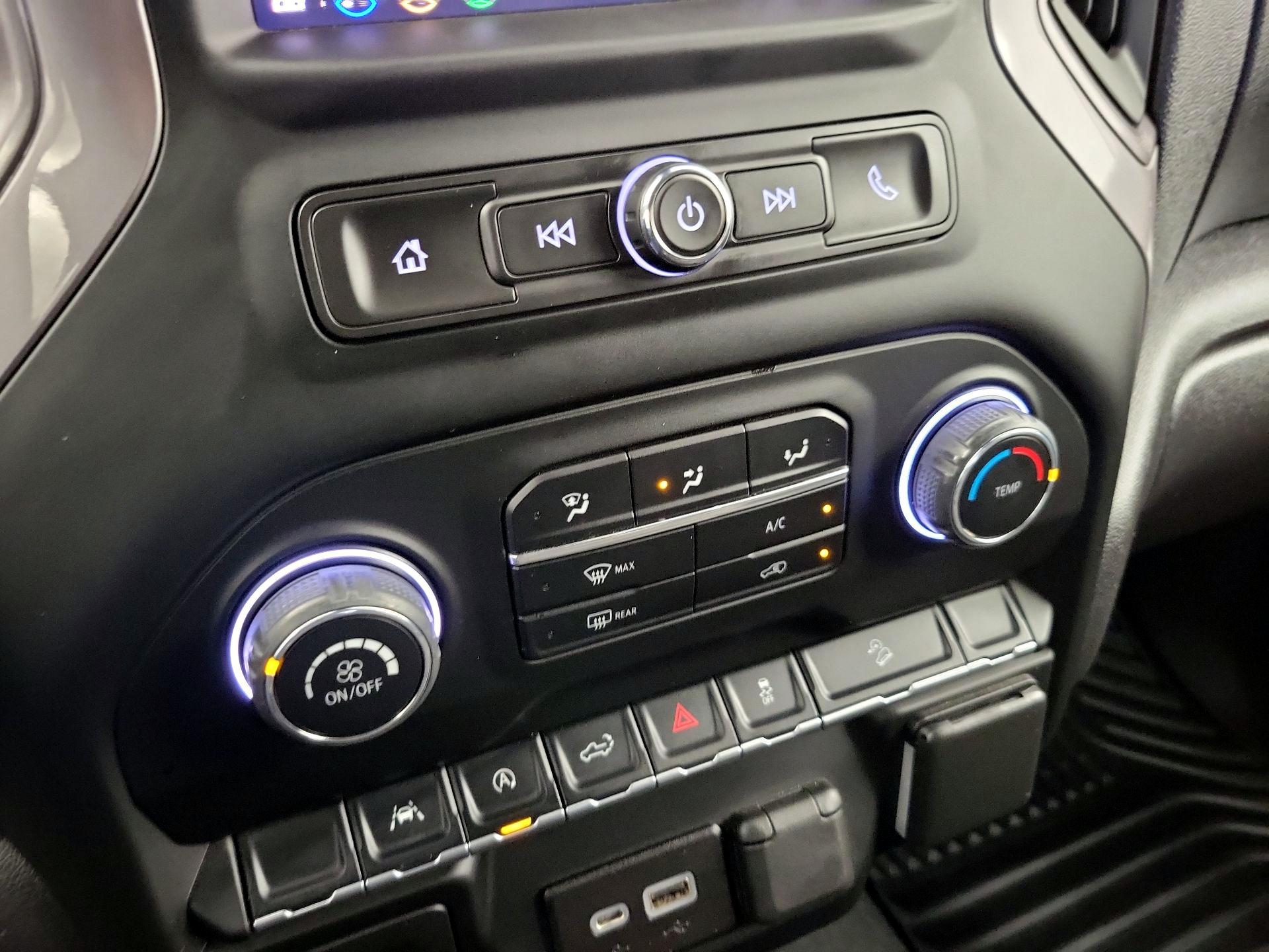 Thumbnail: 2022 Chevrolet Silverado 1500 - 16