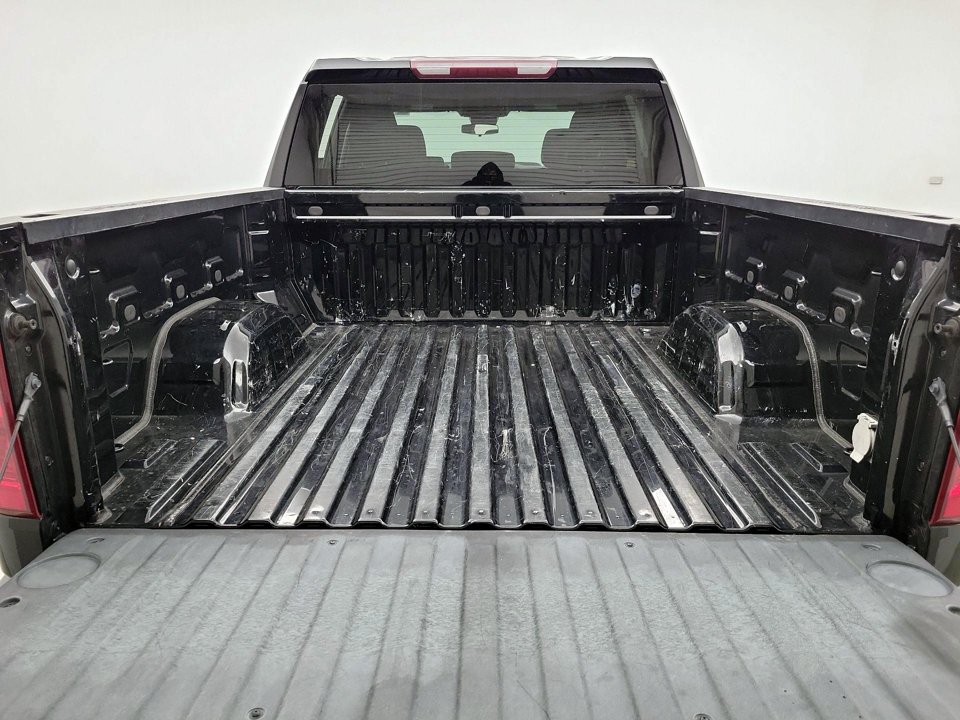 Thumbnail: 2022 Chevrolet Silverado 1500 - 20