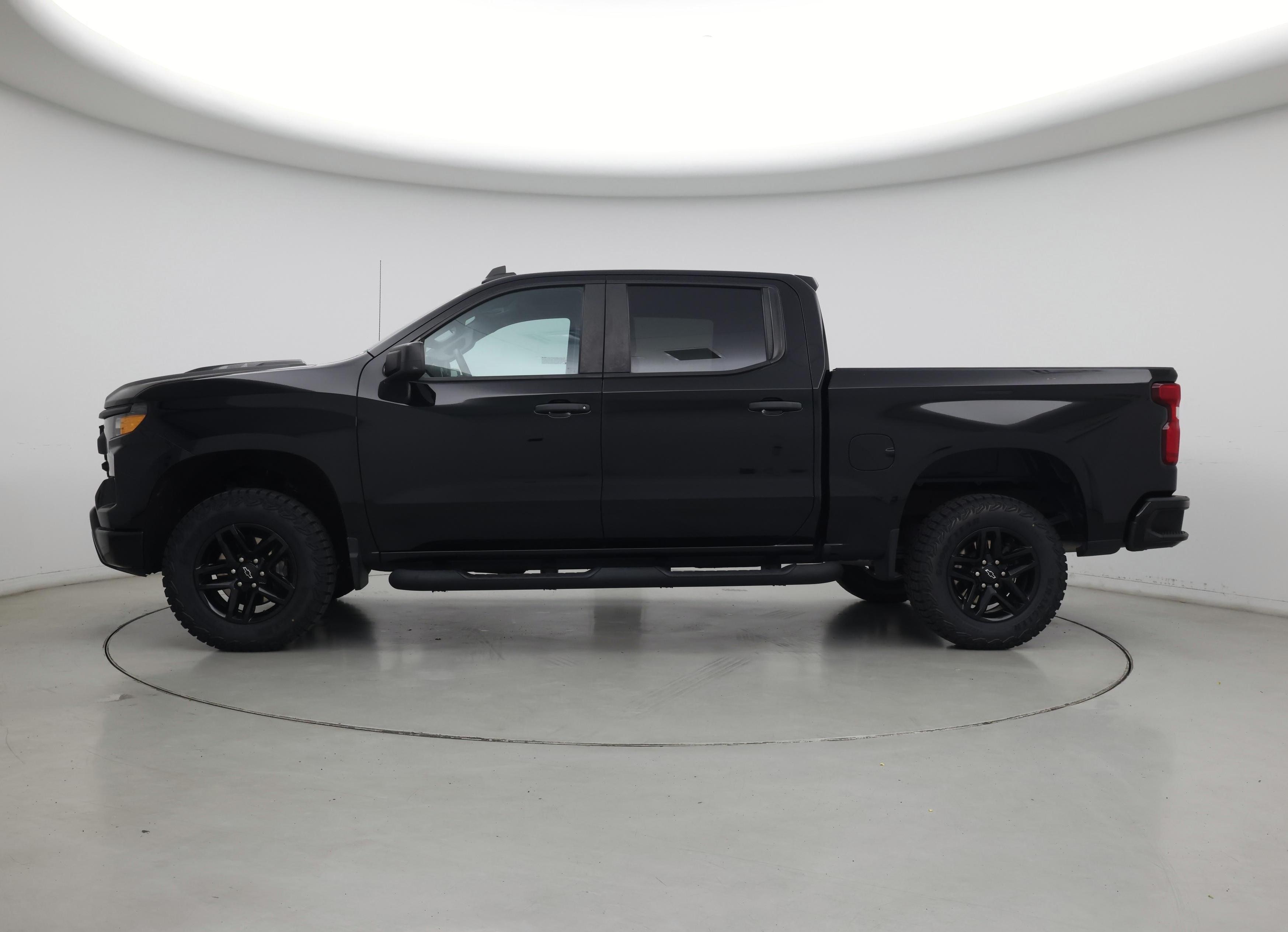 Thumbnail: 2022 Chevrolet Silverado 1500 - 3