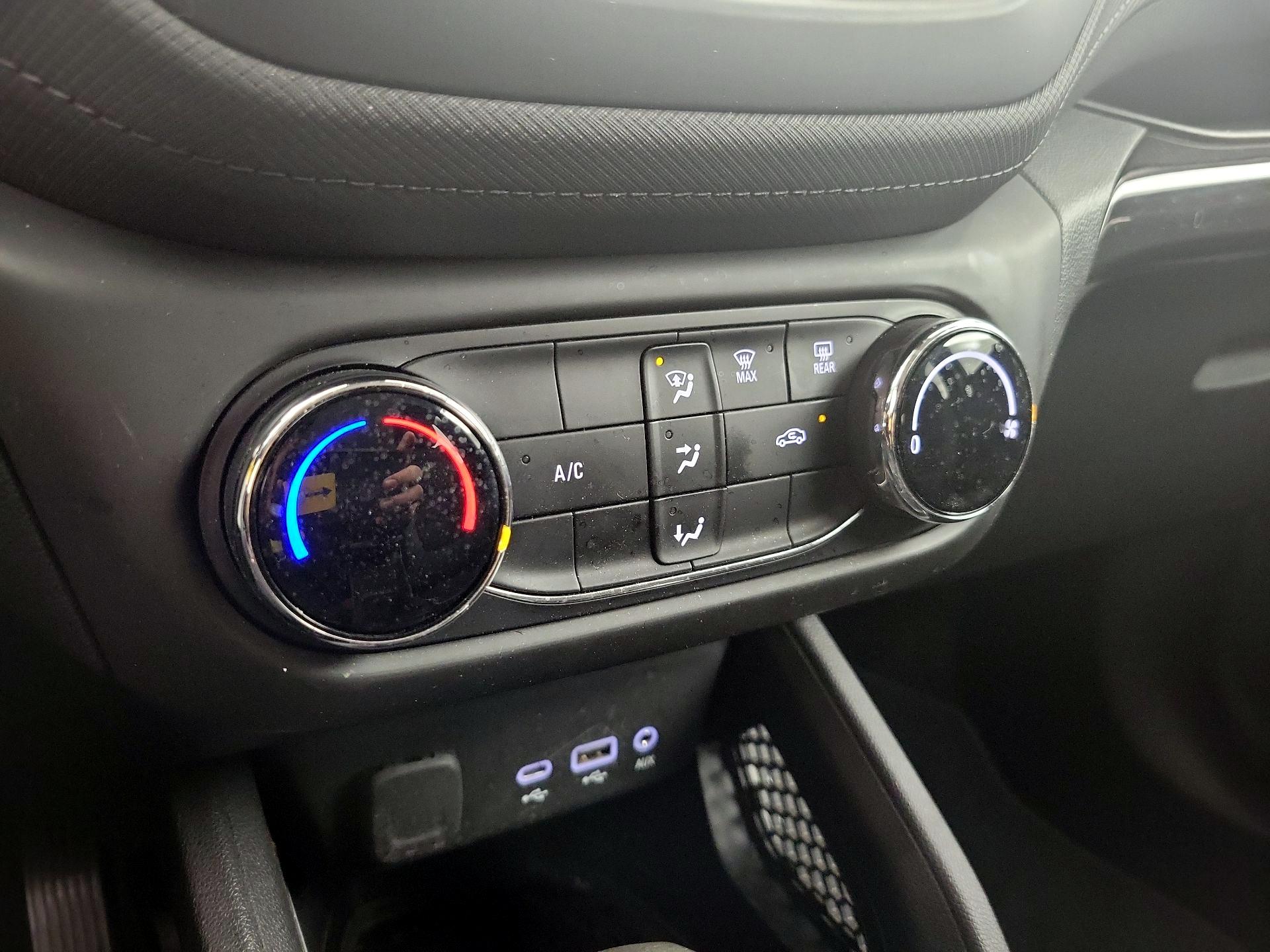 Thumbnail: 2021 Chevrolet TrailBlazer - 16