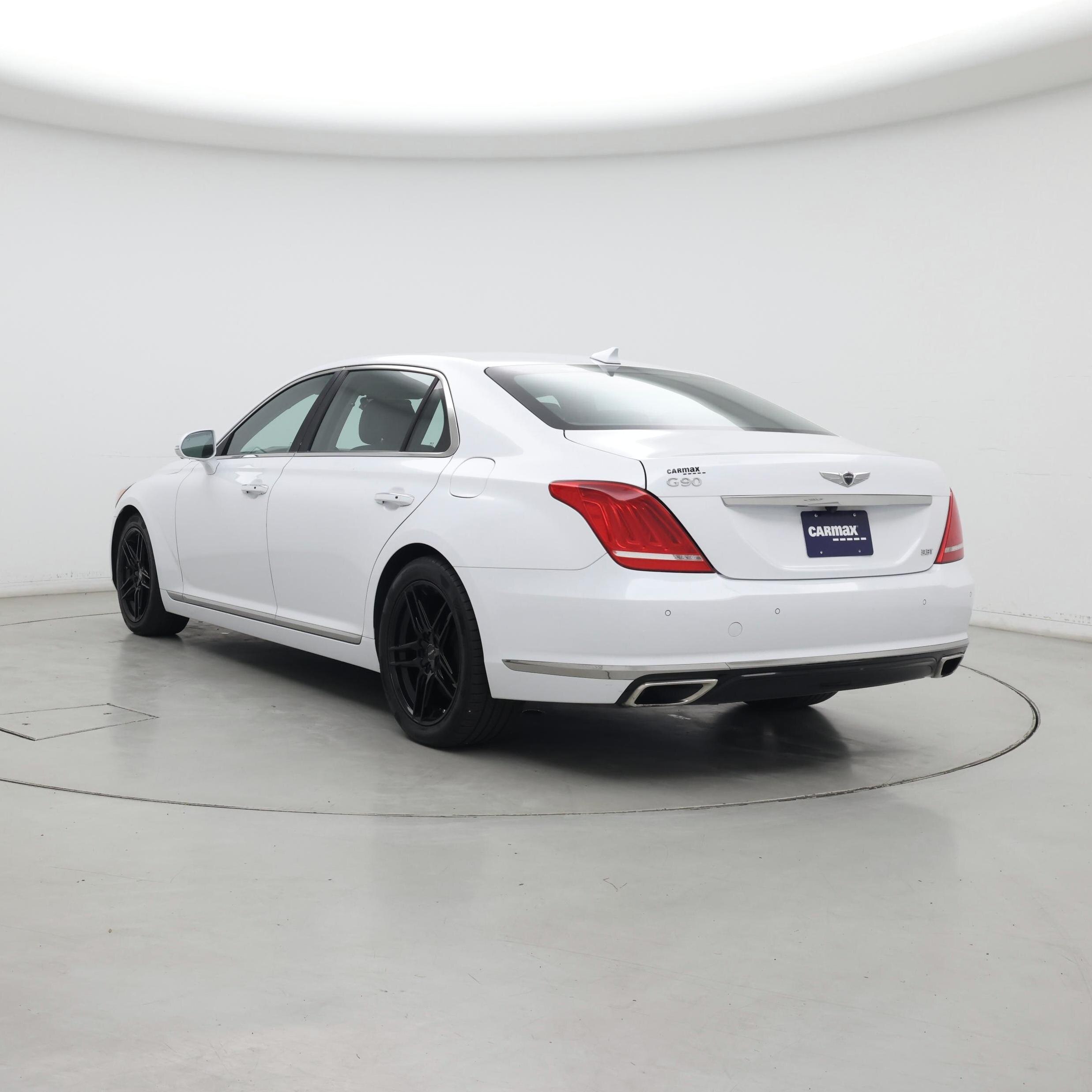 Thumbnail: 2019 Genesis G90 - 2