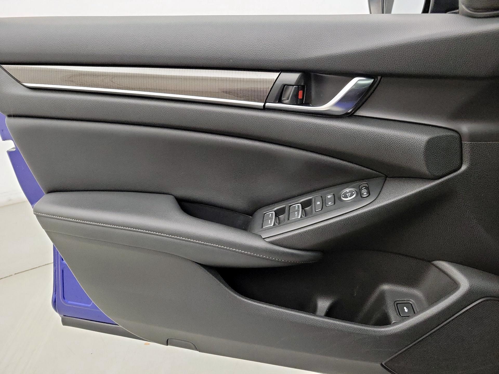 Thumbnail: 2021 Honda Accord - 12