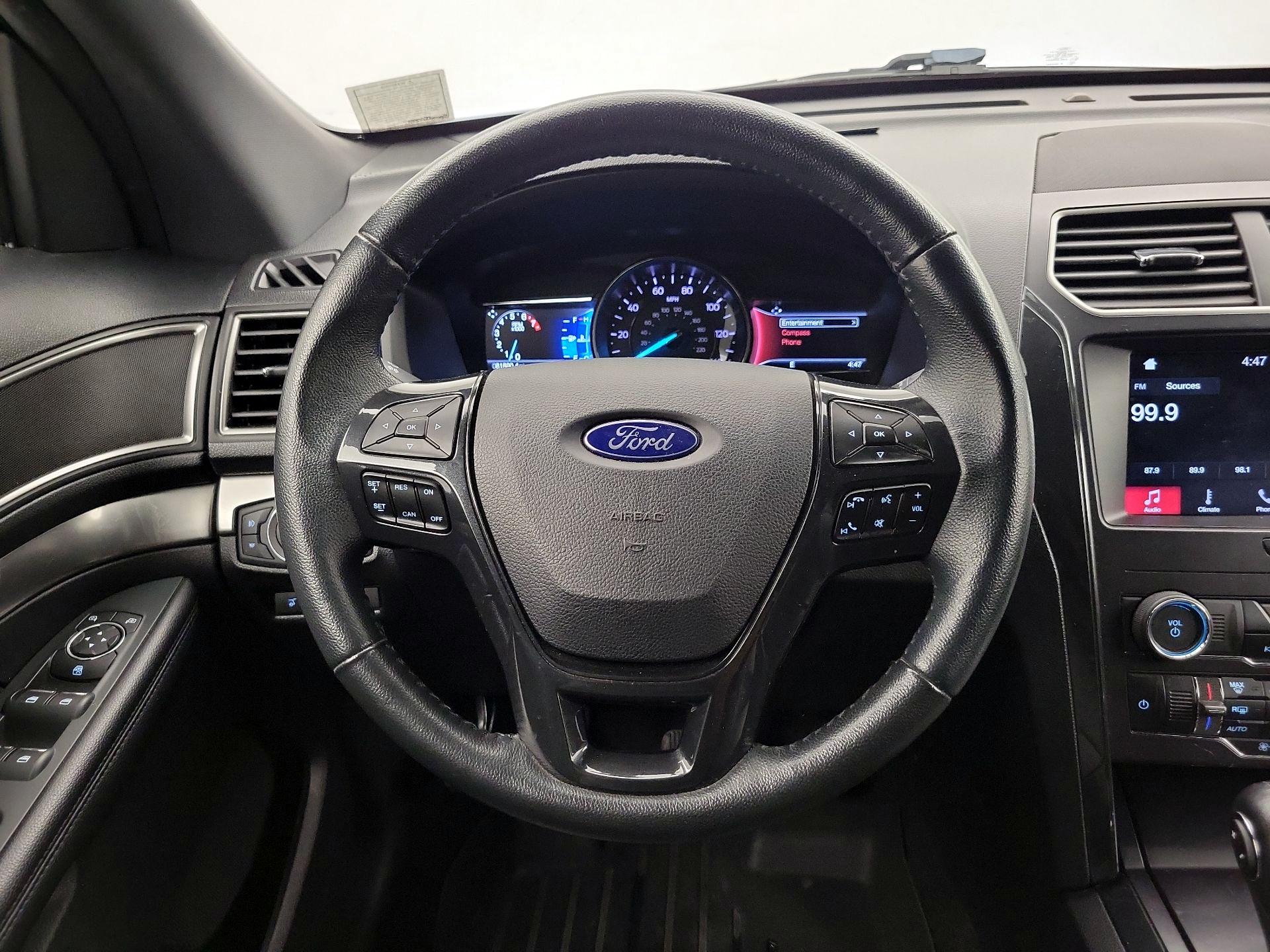 Thumbnail: 2019 Ford Explorer - 10