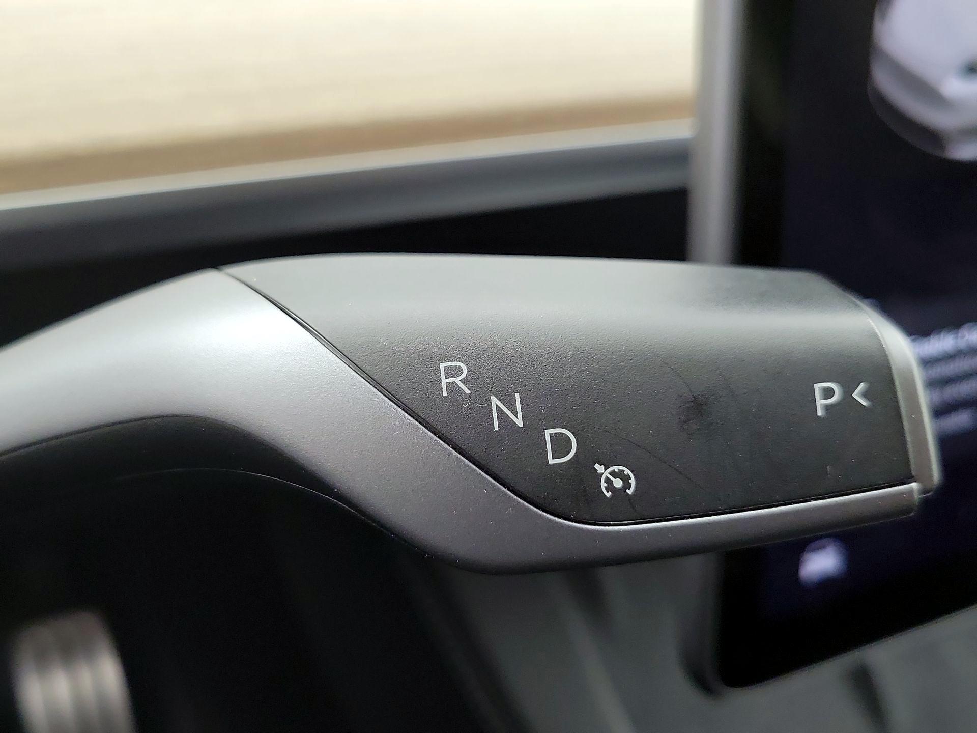 Thumbnail: 2022 Tesla Model Y - 17