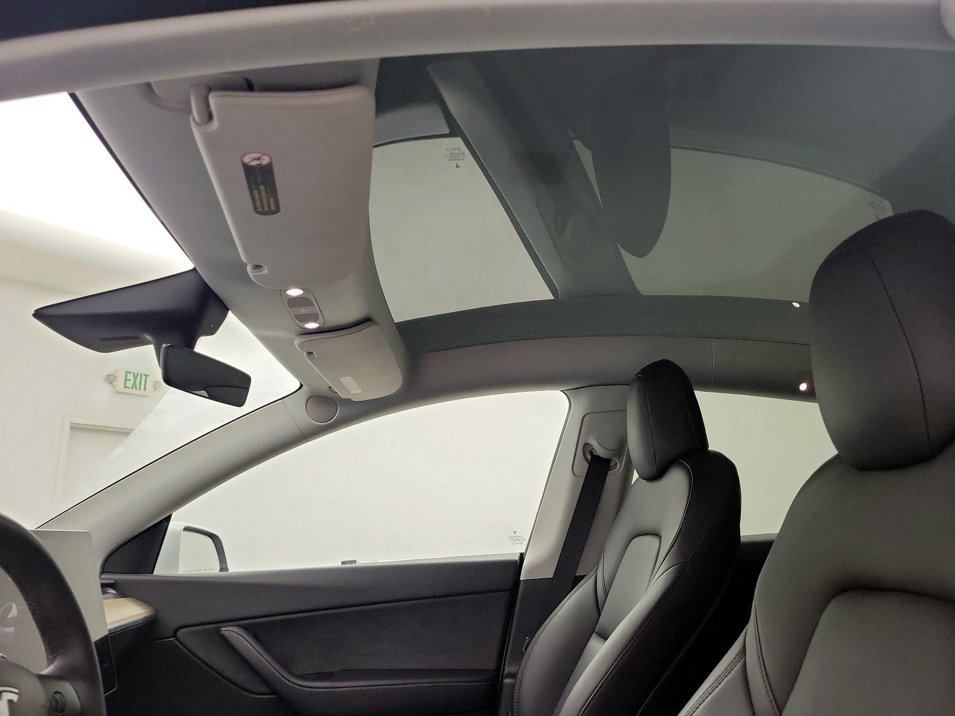 Thumbnail: 2022 Tesla Model Y - 18