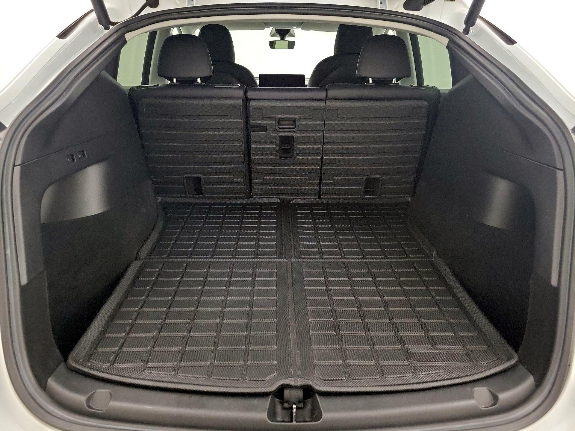 Thumbnail: 2022 Tesla Model Y - 20