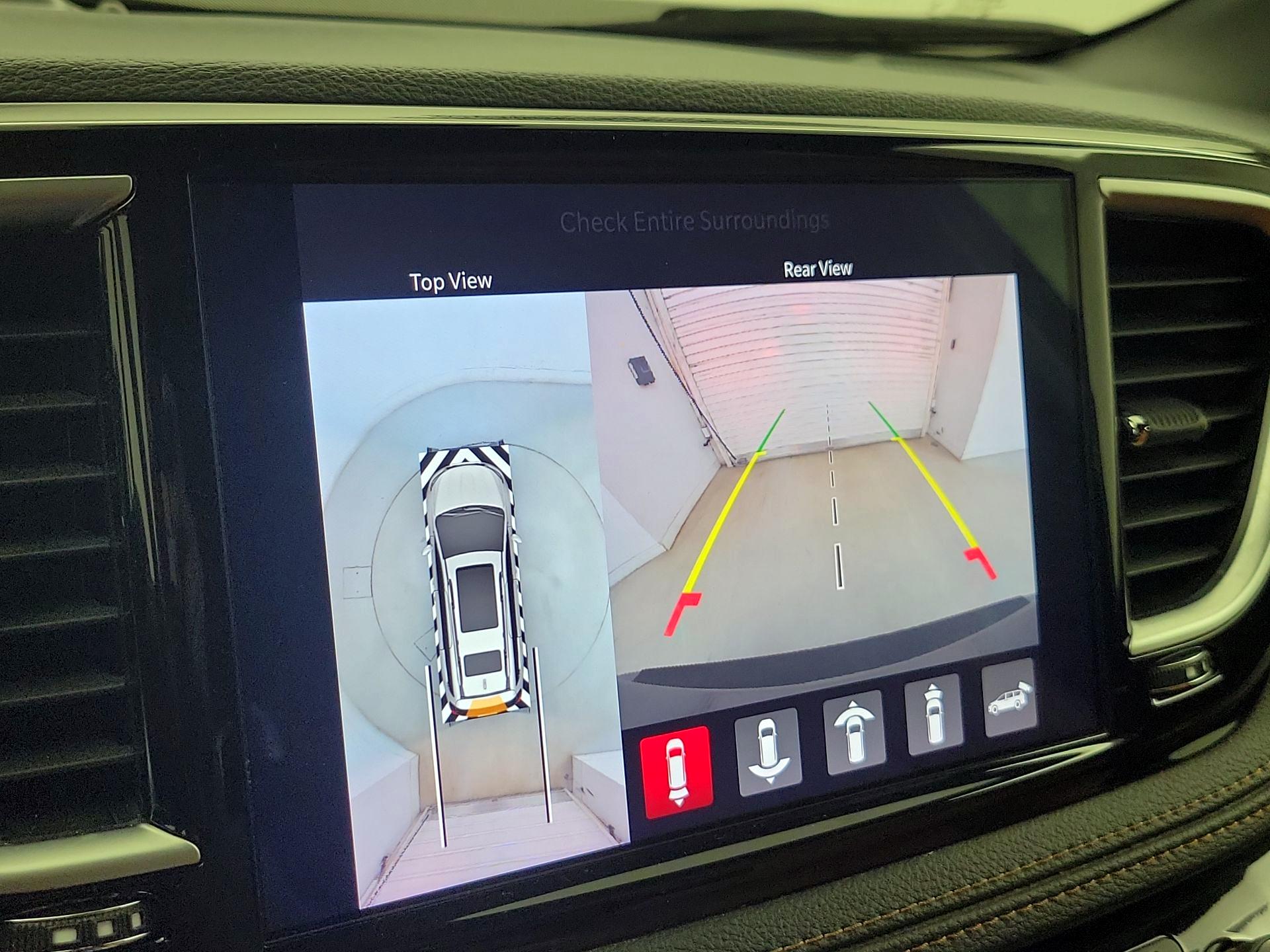 Thumbnail: 2023 Chrysler Pacifica - 15