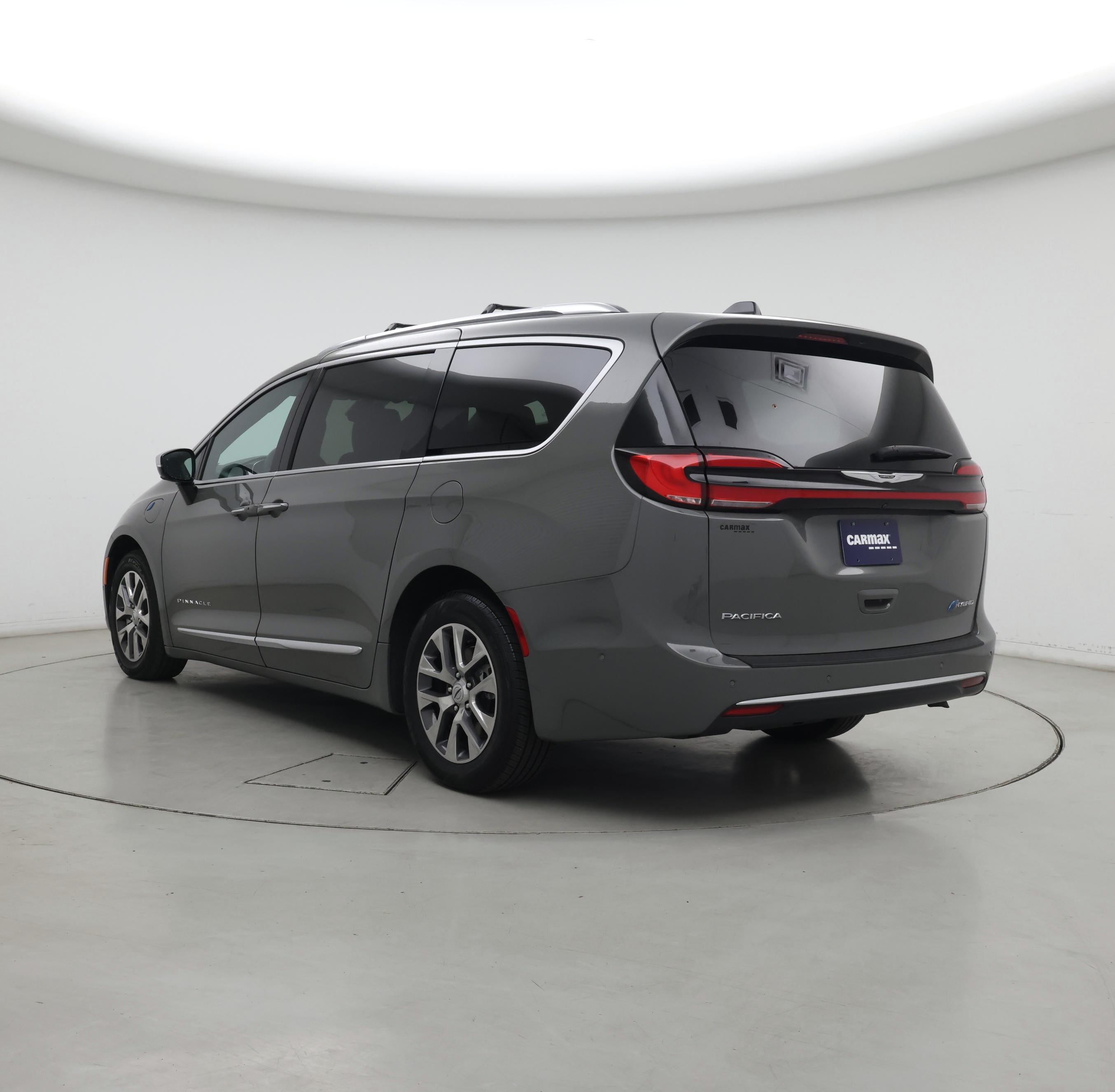 Thumbnail: 2023 Chrysler Pacifica - 2