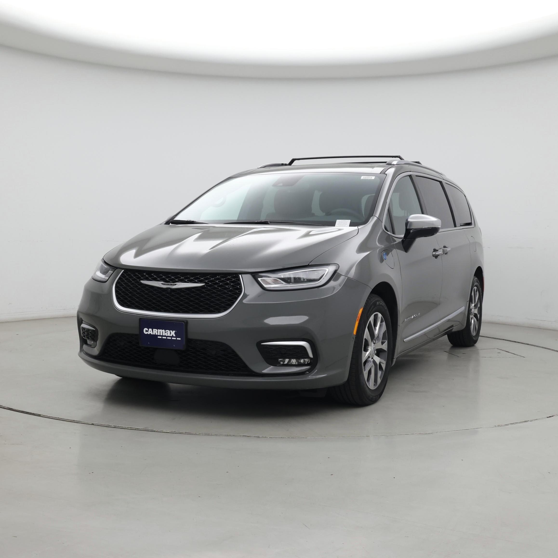 Thumbnail: 2023 Chrysler Pacifica - 4