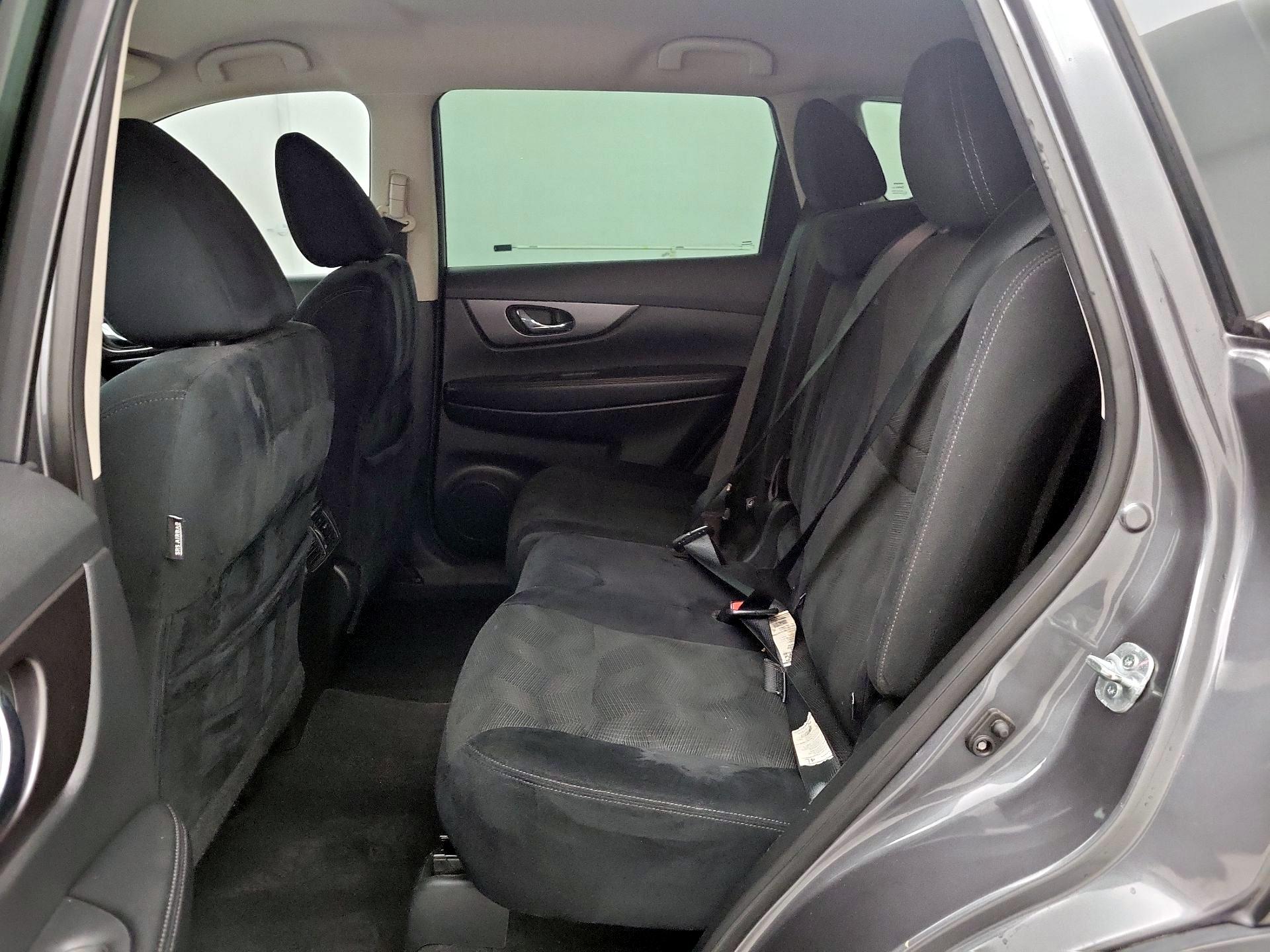 Thumbnail: 2016 Nissan Rogue - 19