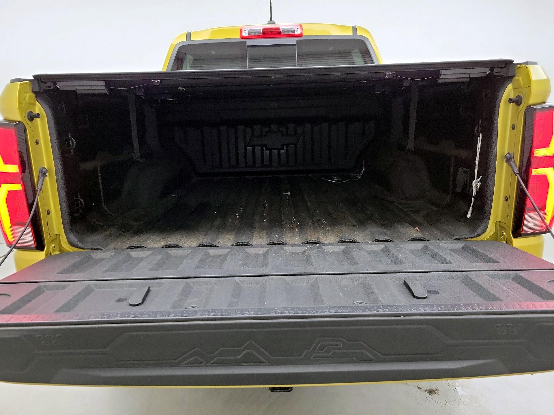 Thumbnail: 2023 Chevrolet Colorado - 20