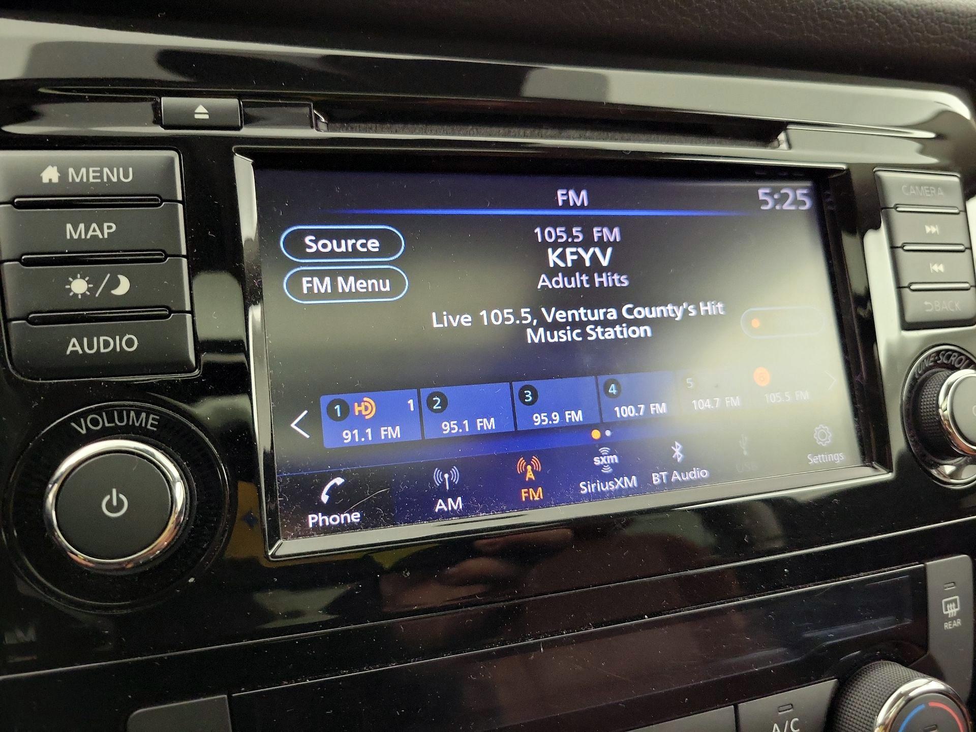 Thumbnail: 2019 Nissan Rogue - 16