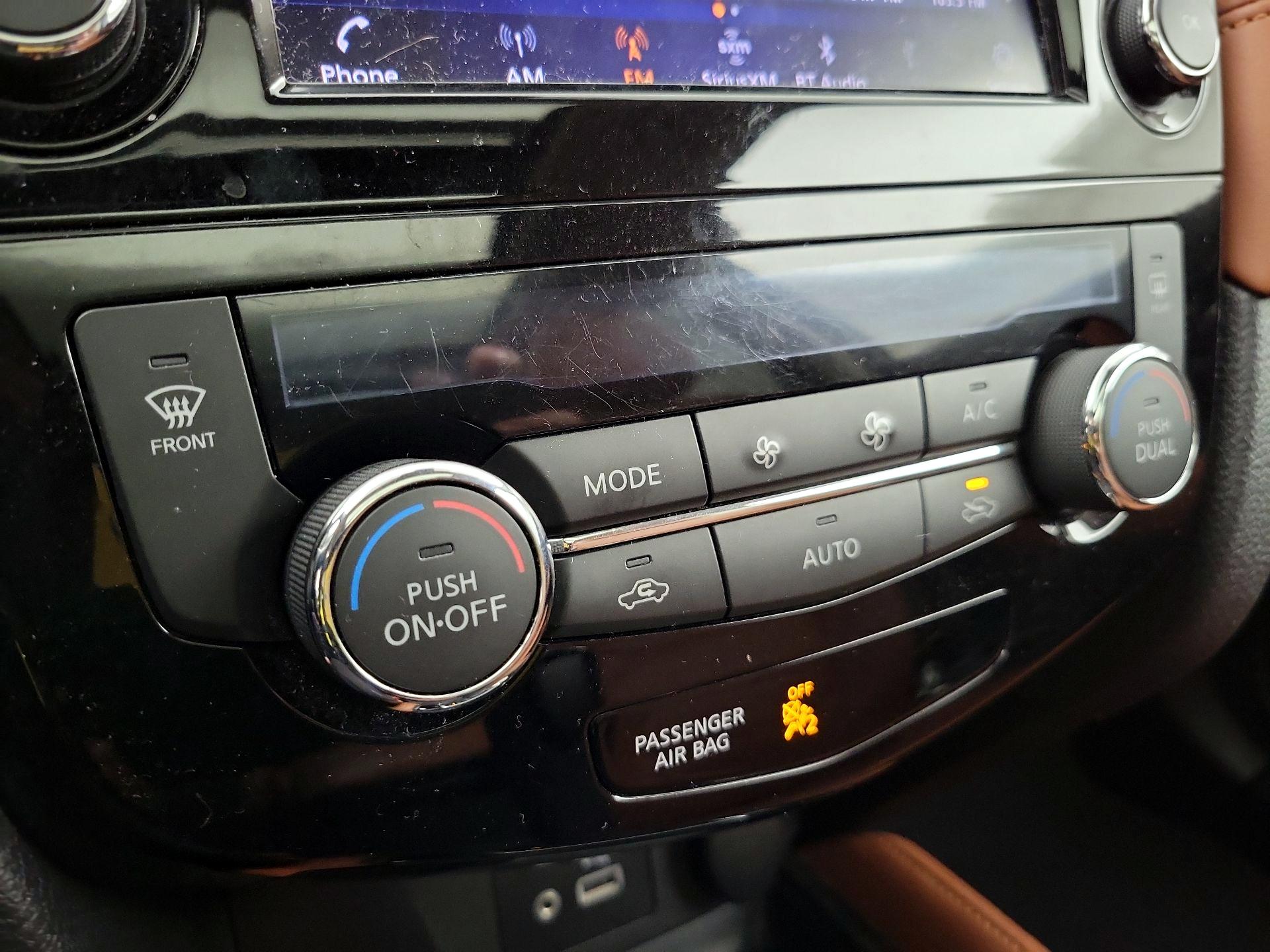 Thumbnail: 2019 Nissan Rogue - 17