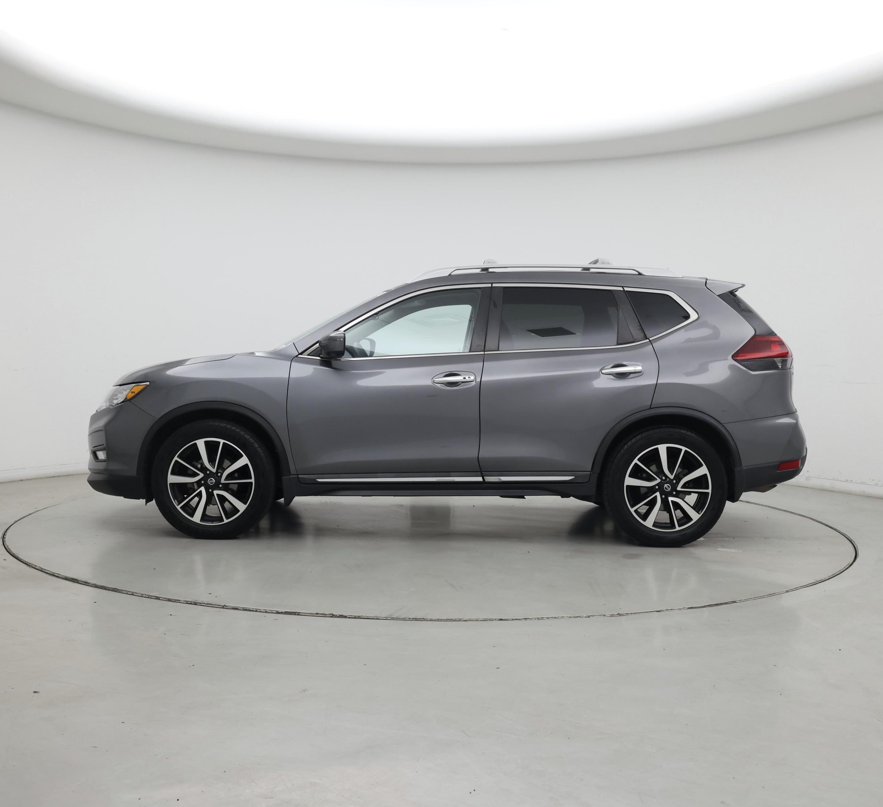 Thumbnail: 2019 Nissan Rogue - 3