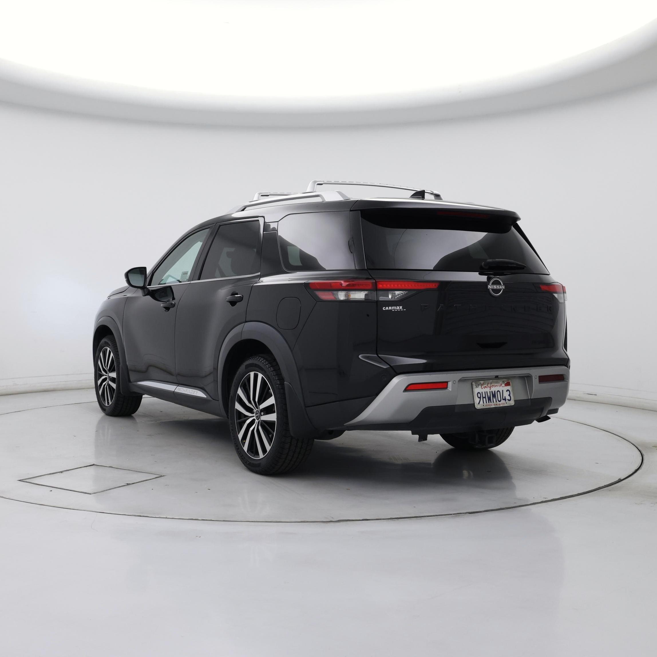 Thumbnail: 2023 Nissan Pathfinder - 2