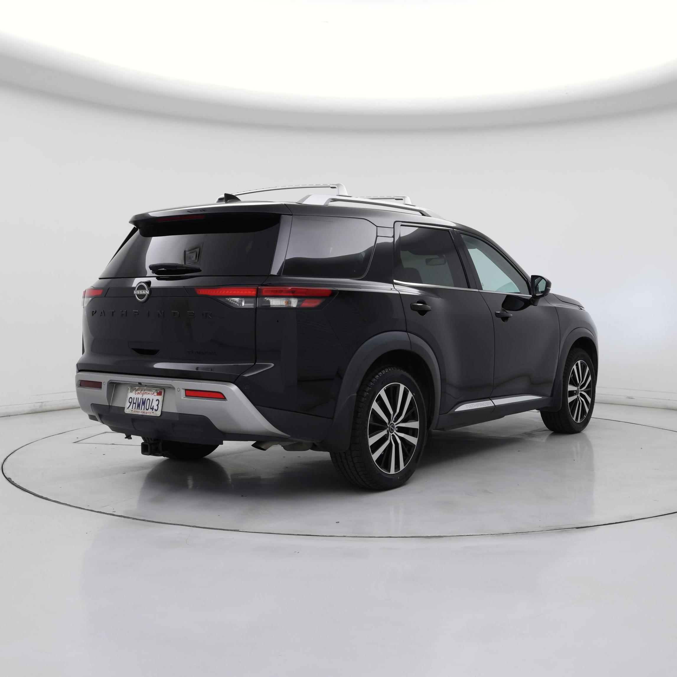 Thumbnail: 2023 Nissan Pathfinder - 8