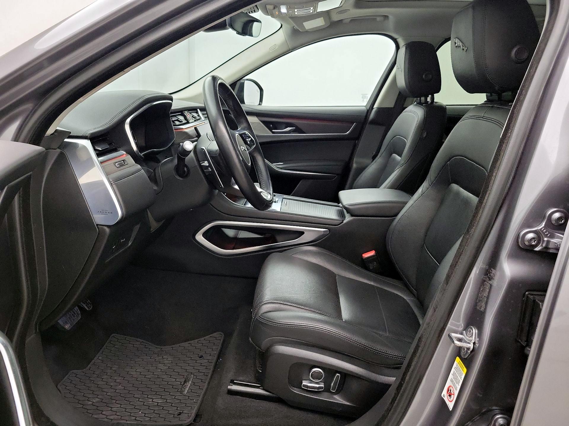 Thumbnail: 2022 Jaguar F-Pace - 11