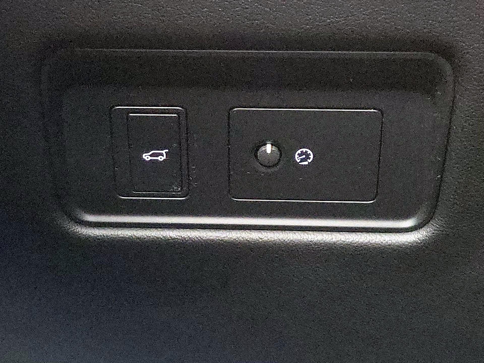 Thumbnail: 2022 Jaguar F-Pace - 13