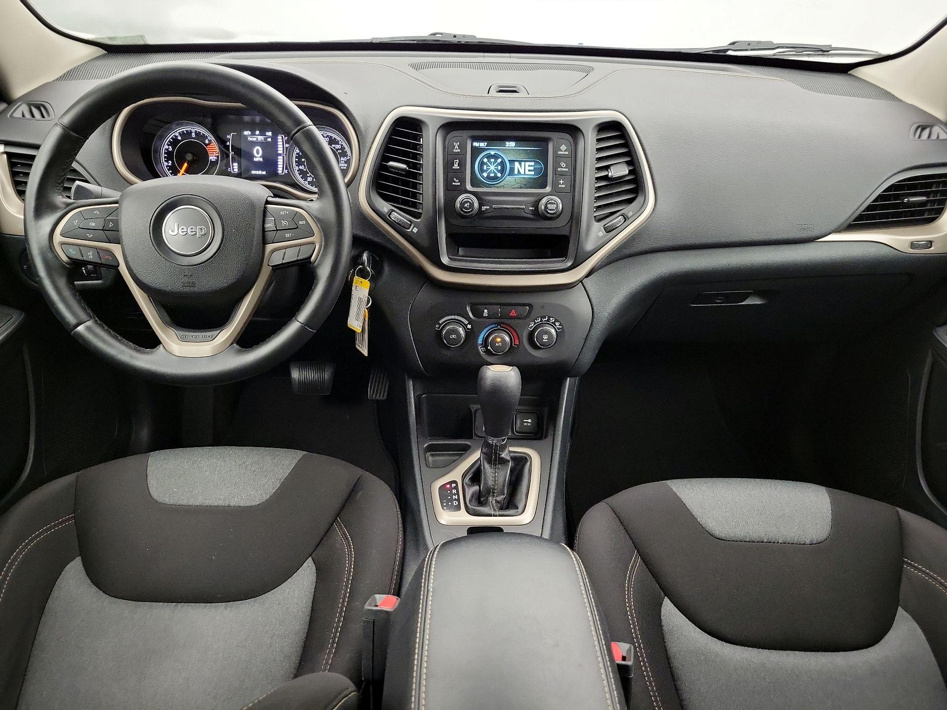 Thumbnail: 2016 Jeep Cherokee - 9