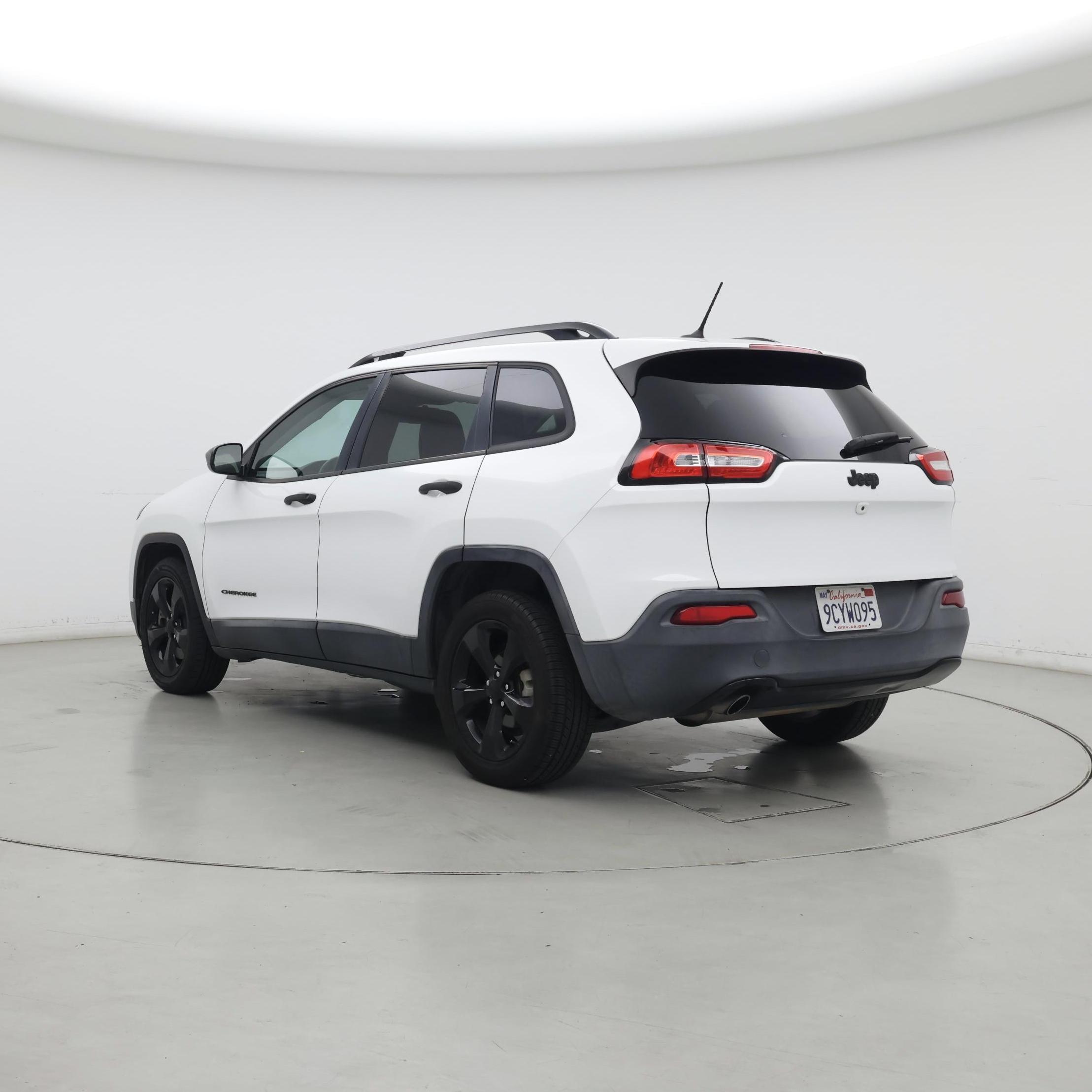 Thumbnail: 2016 Jeep Cherokee - 2