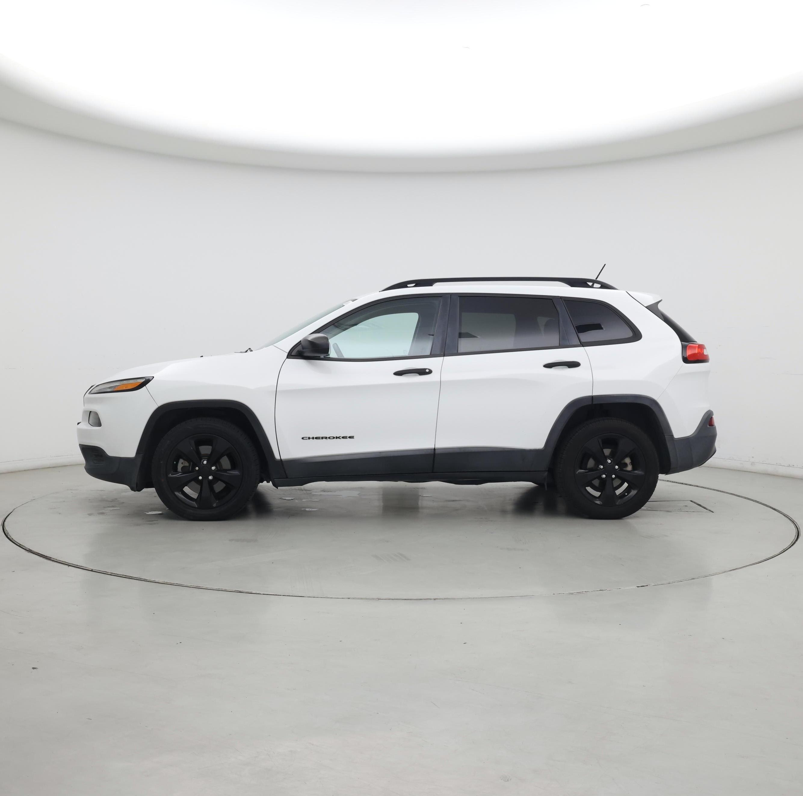 Thumbnail: 2016 Jeep Cherokee - 3