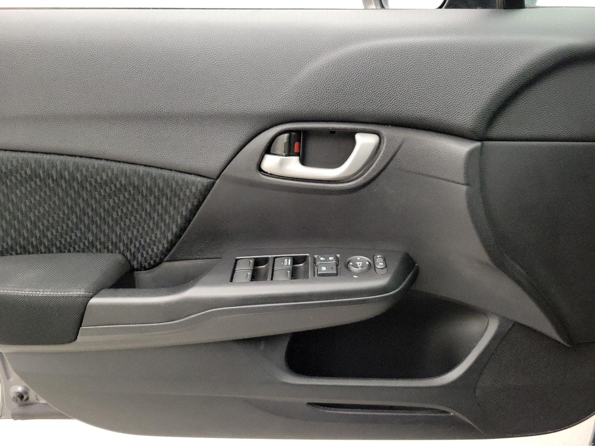 Thumbnail: 2015 Honda Civic - 12