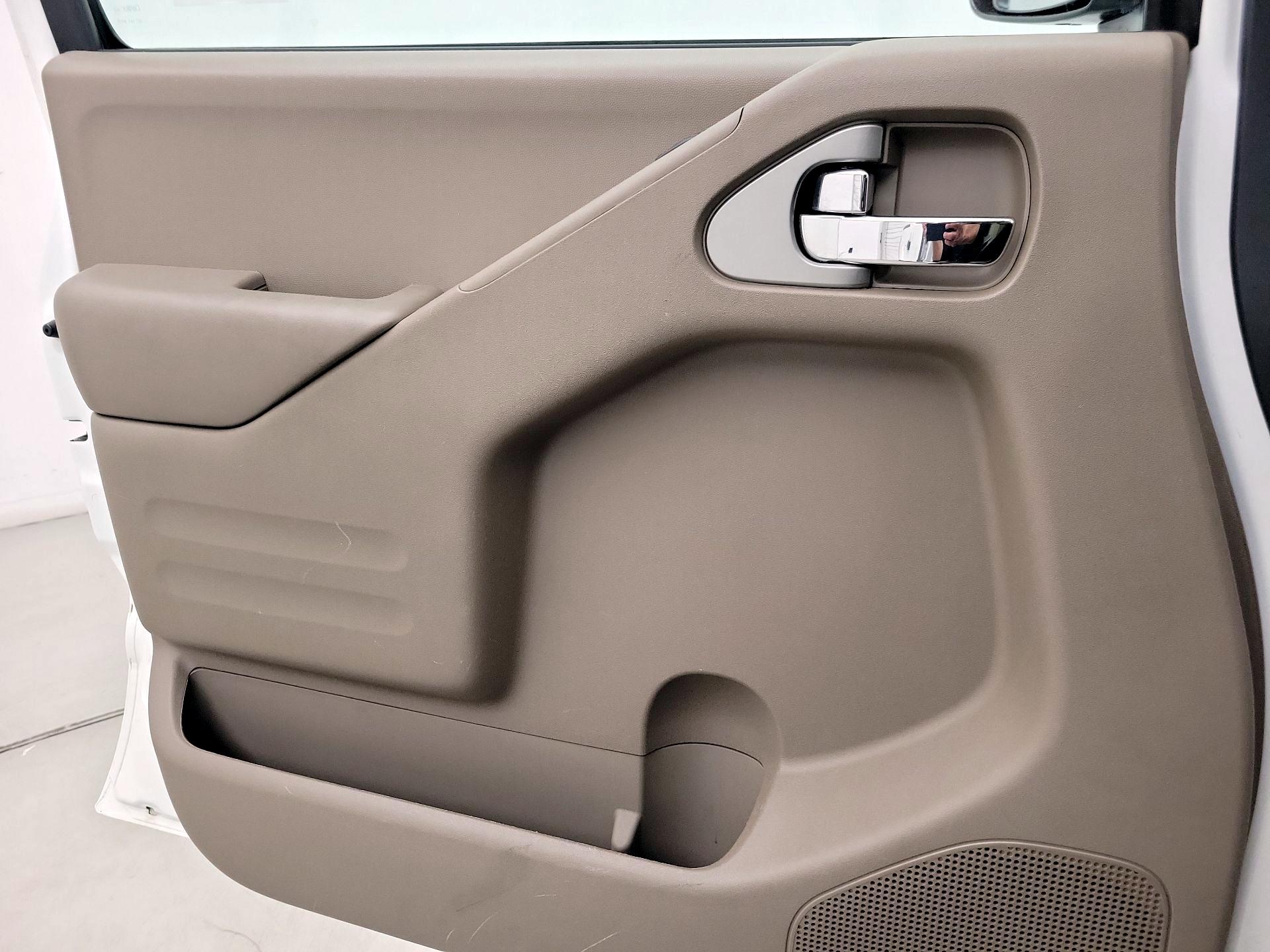 Thumbnail: 2016 Nissan Frontier - 12