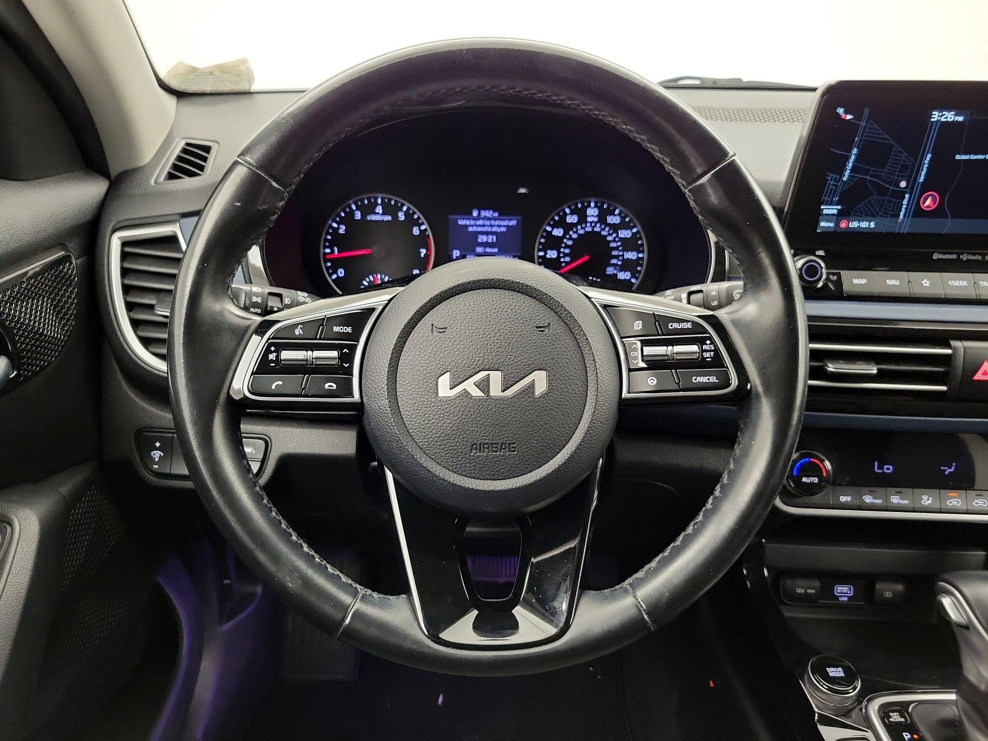 Thumbnail: 2022 Kia Seltos - 10