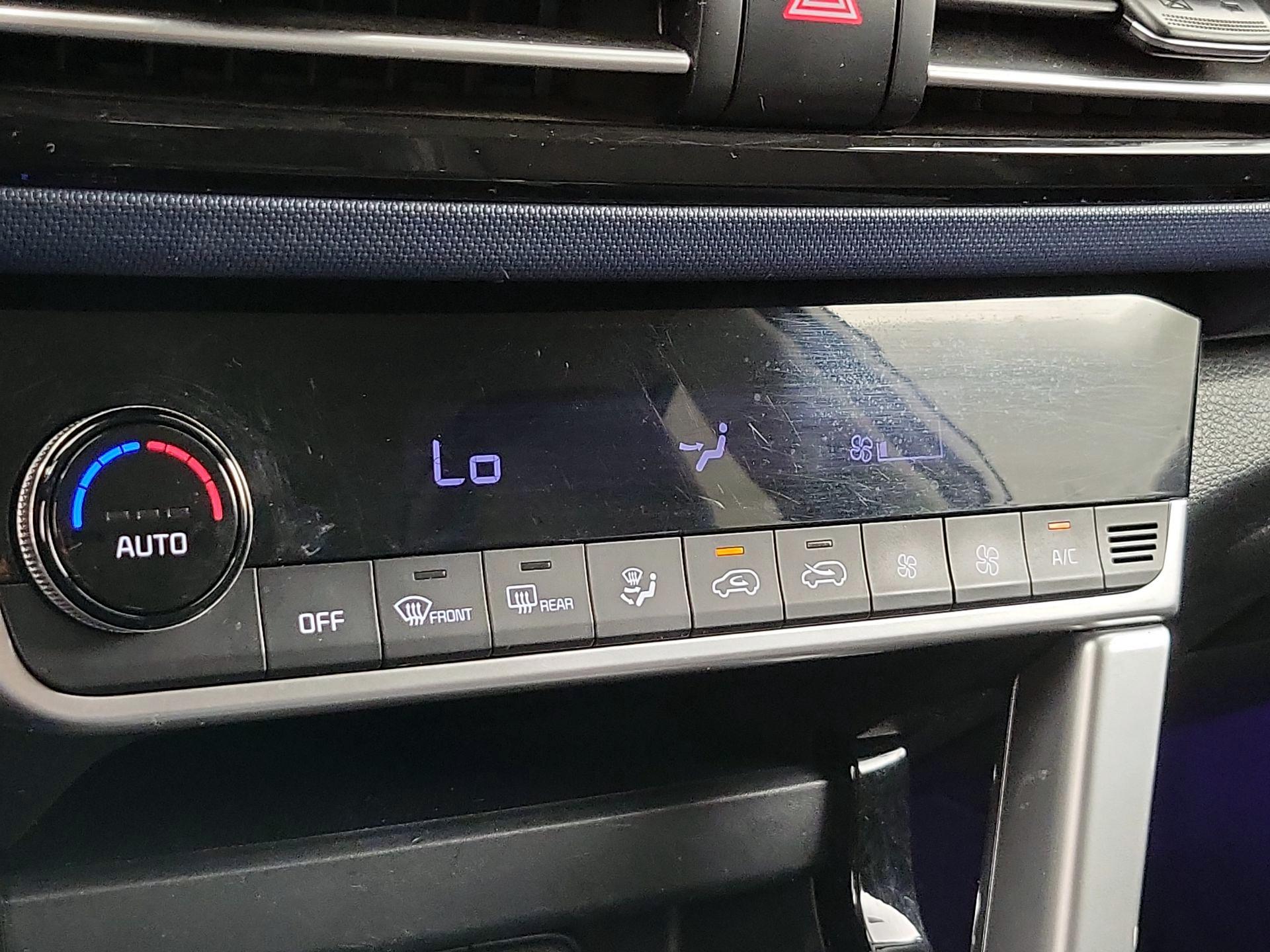 Thumbnail: 2022 Kia Seltos - 17