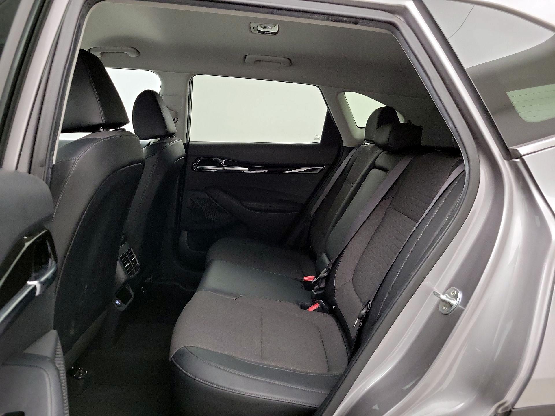 Thumbnail: 2022 Kia Seltos - 20