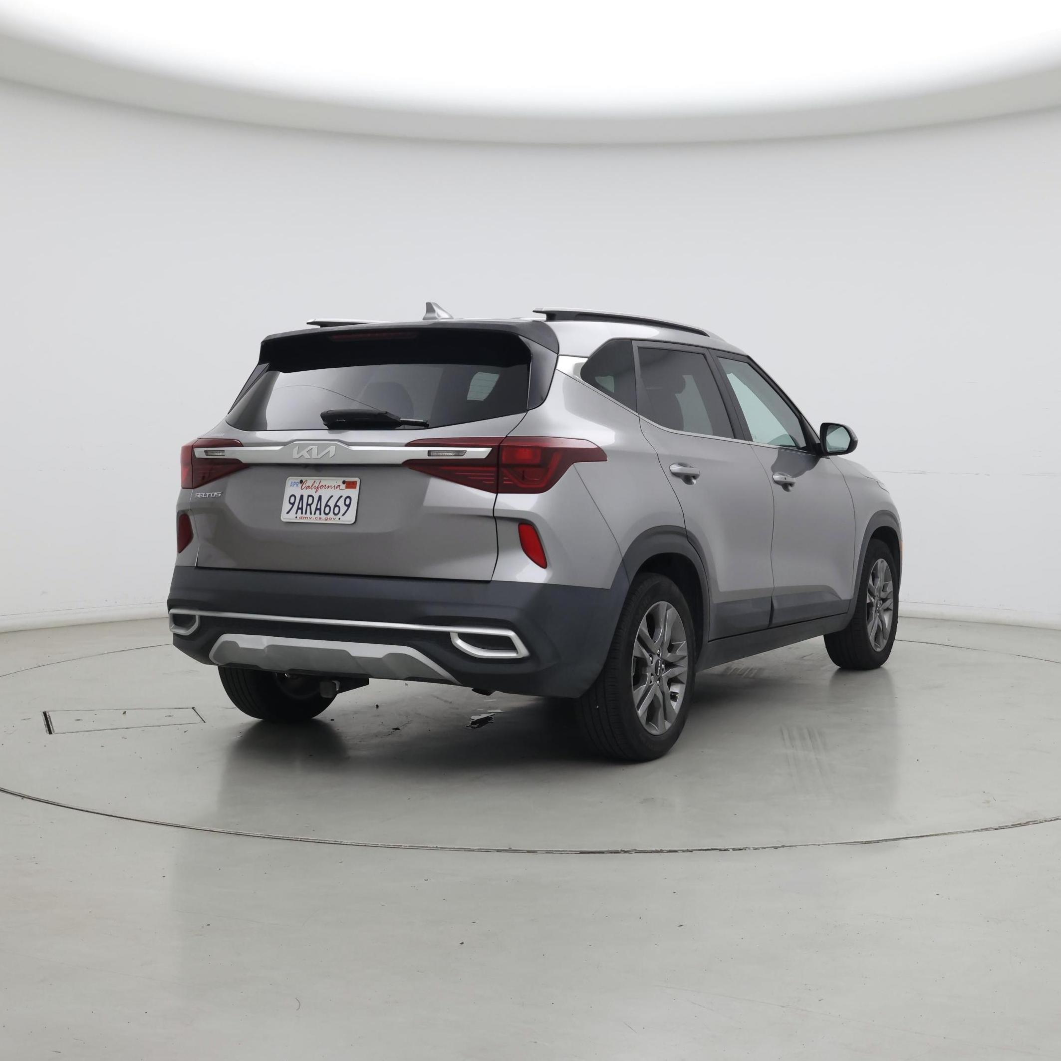 Thumbnail: 2022 Kia Seltos - 8