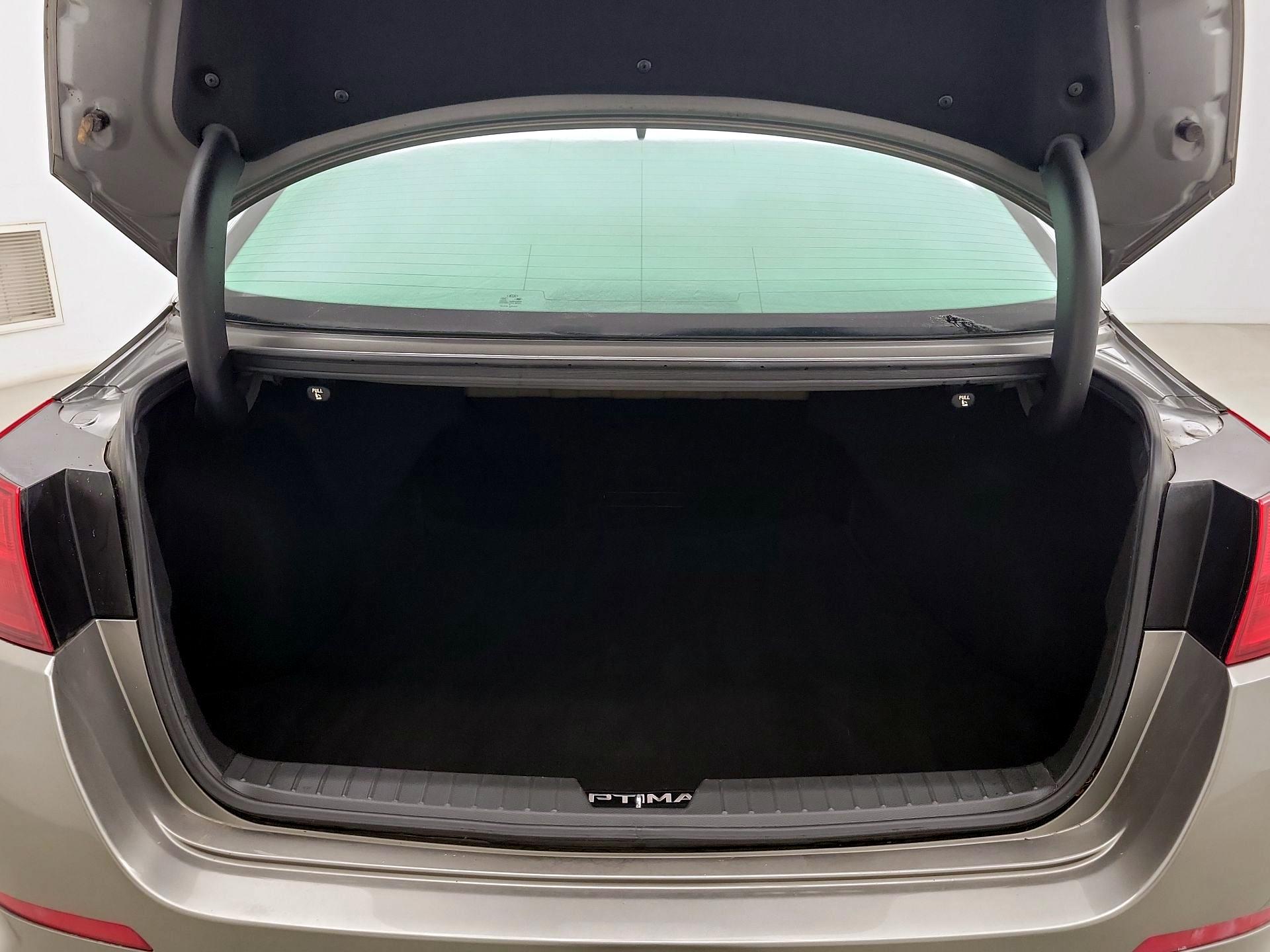 Thumbnail: 2014 Kia Optima - 20