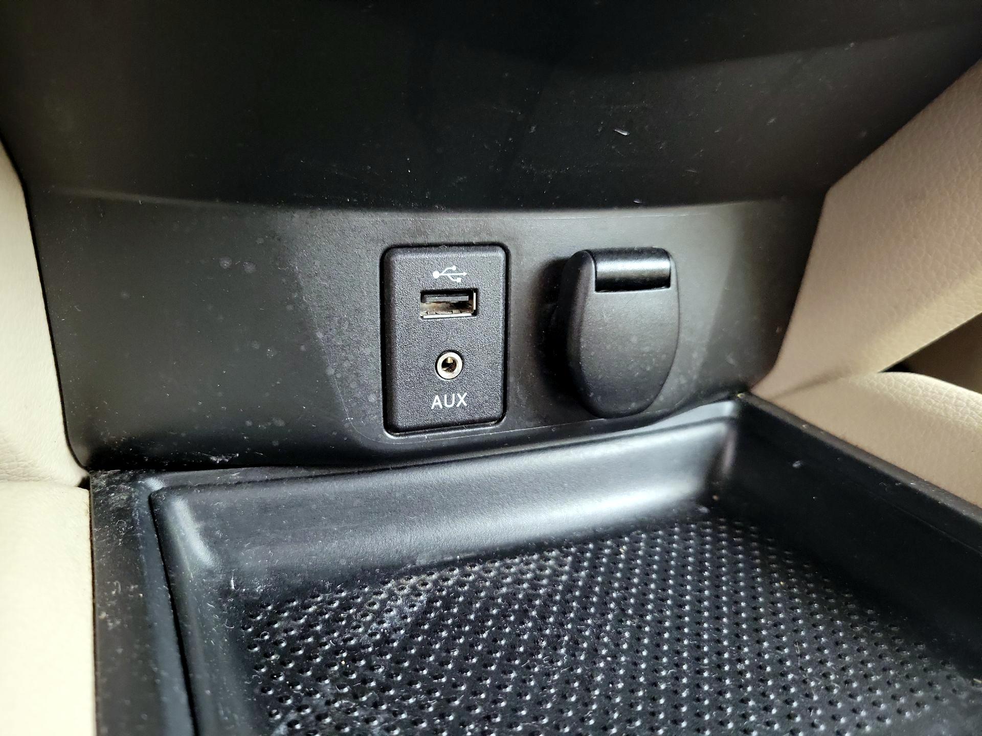 Thumbnail: 2016 Nissan Rogue - 18