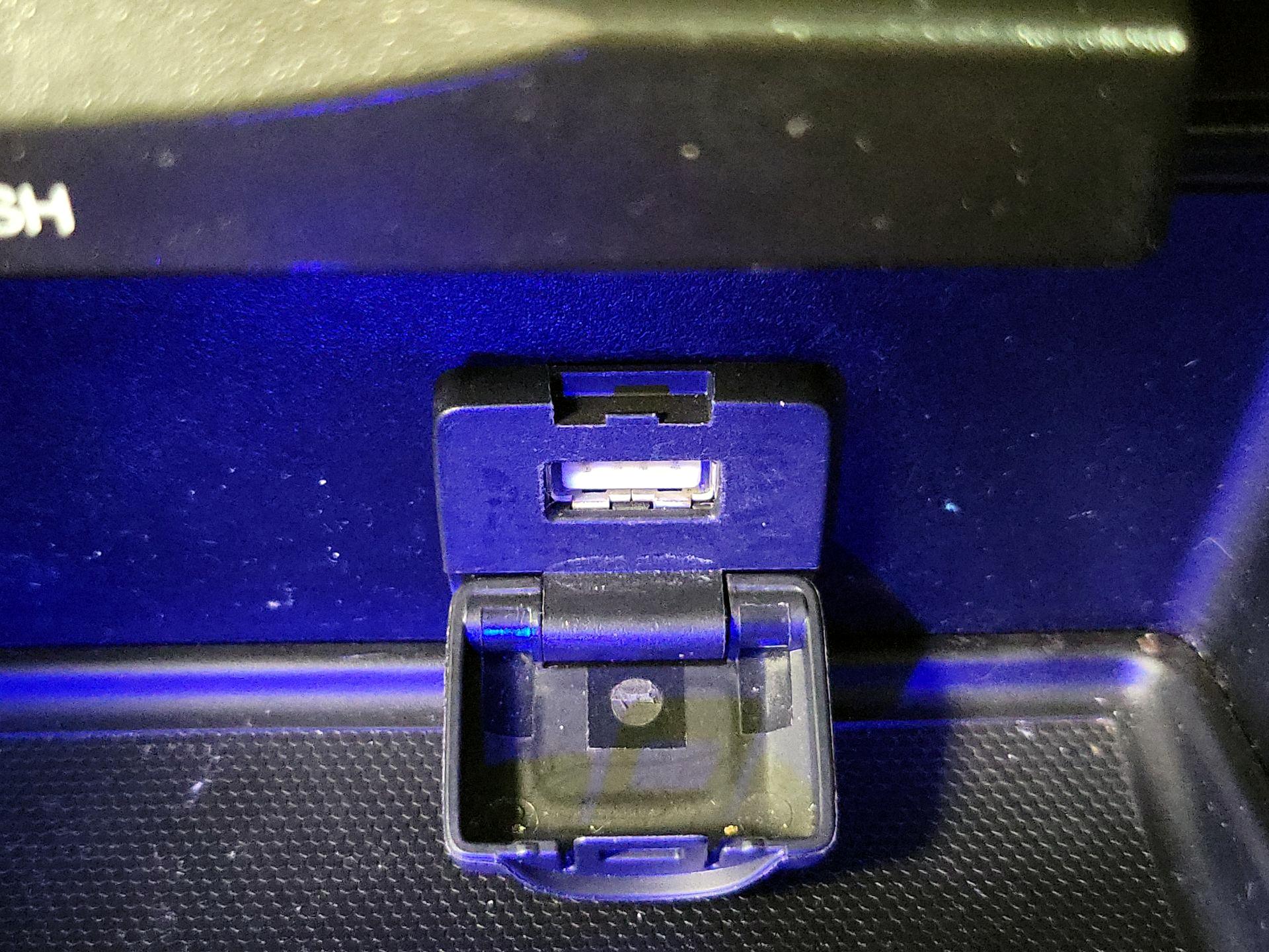 Thumbnail: 2017 Acura TLX - 18