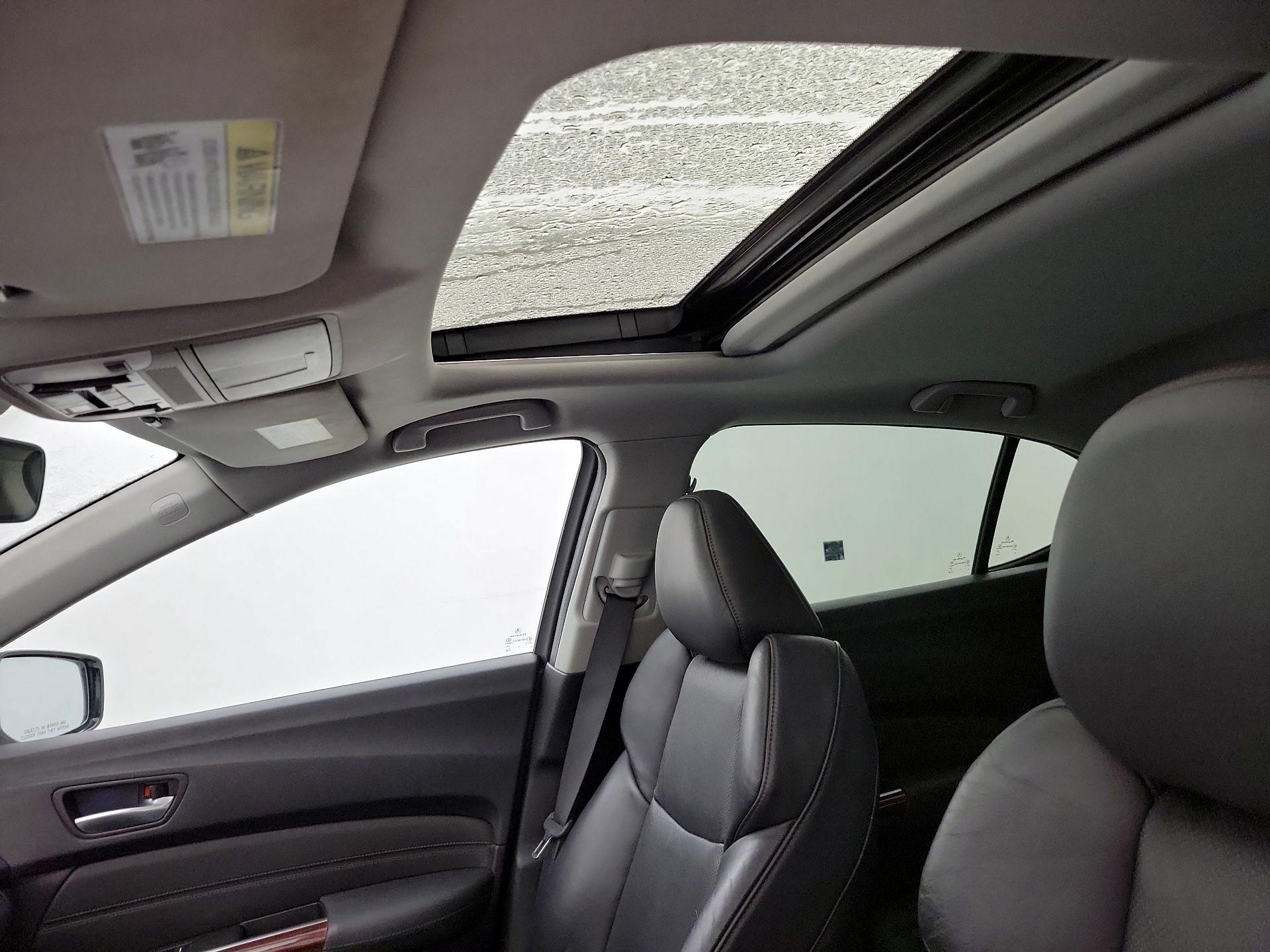 Thumbnail: 2017 Acura TLX - 19