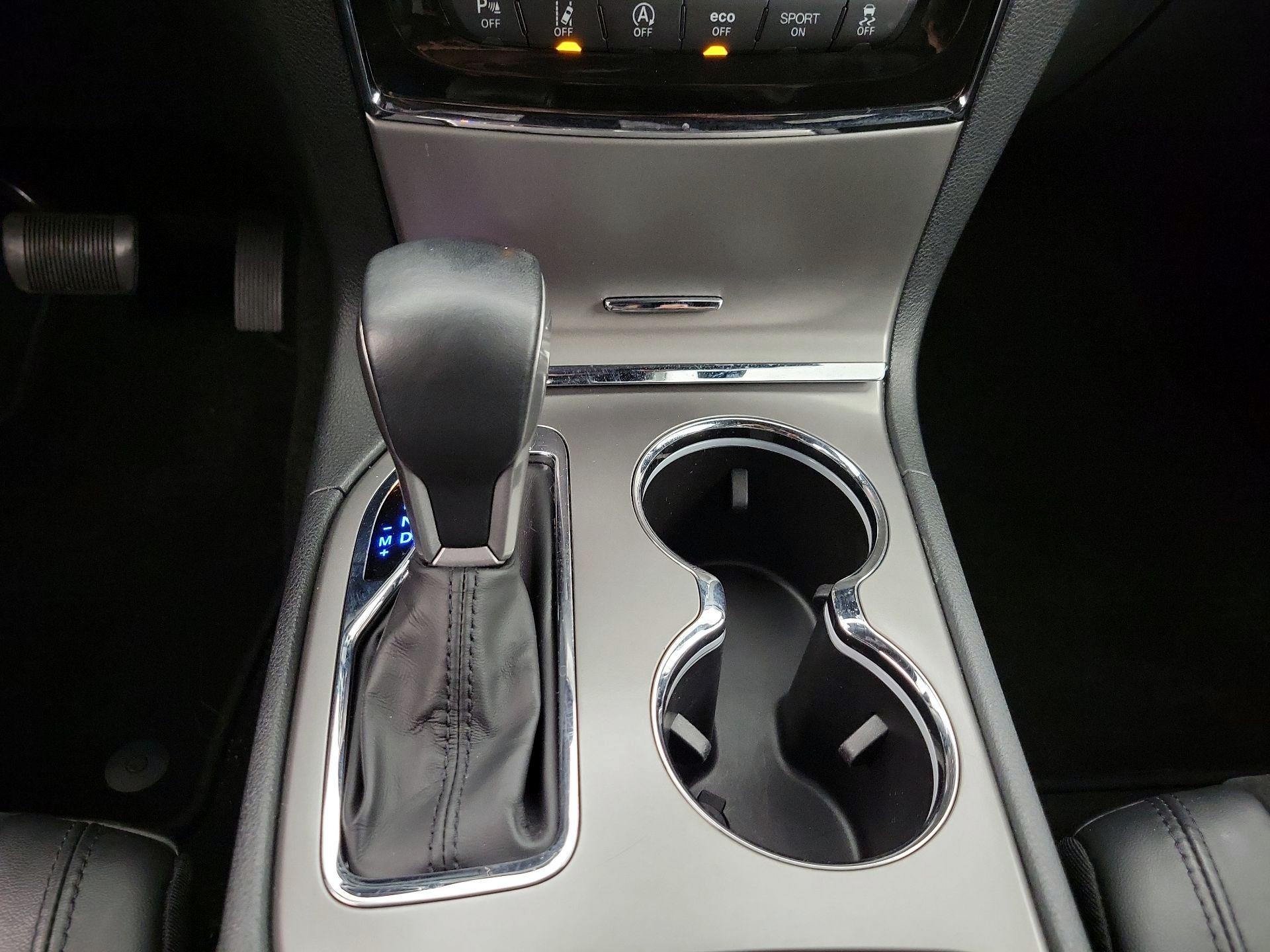 Thumbnail: 2022 Jeep Grand Cherokee - 18