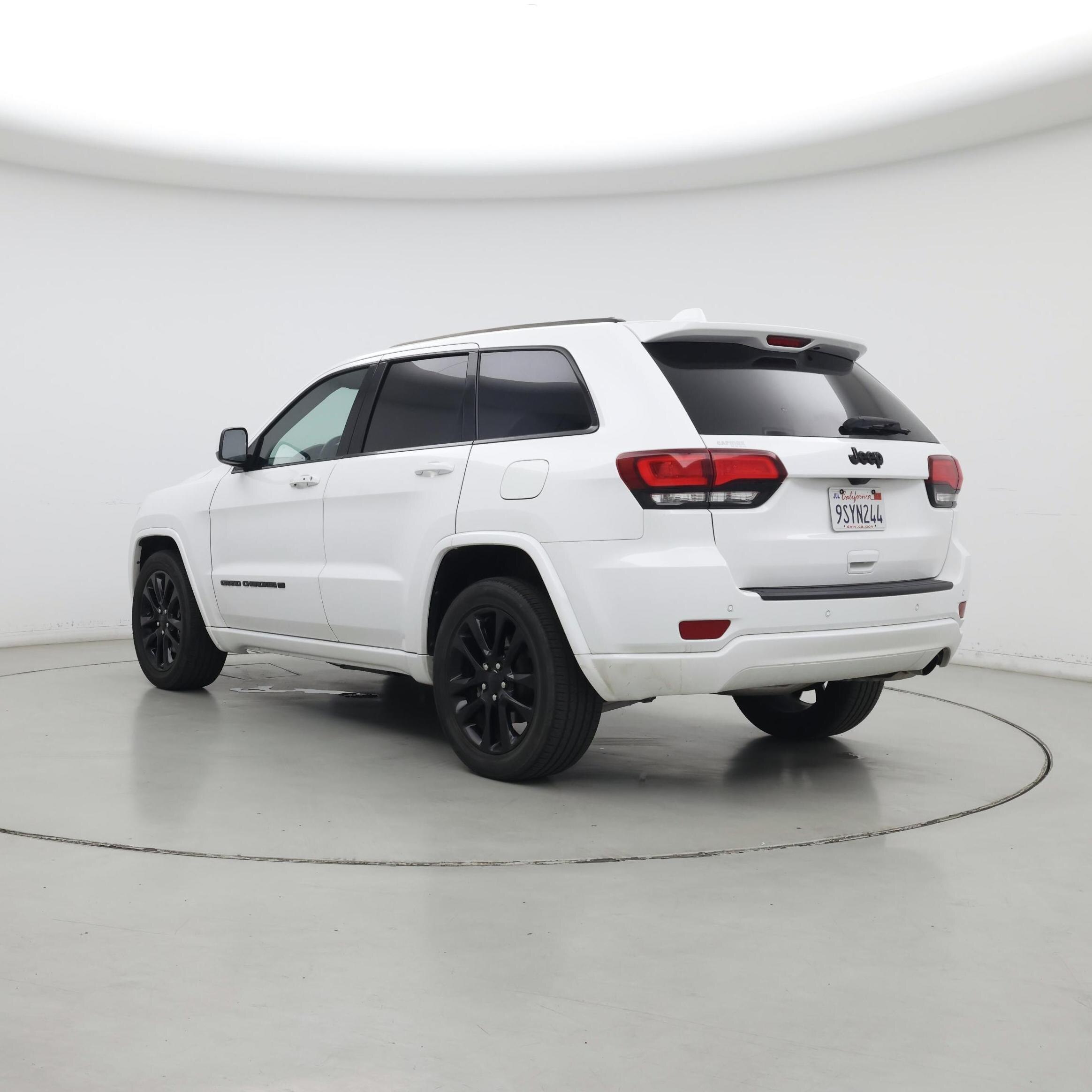 Thumbnail: 2022 Jeep Grand Cherokee - 2