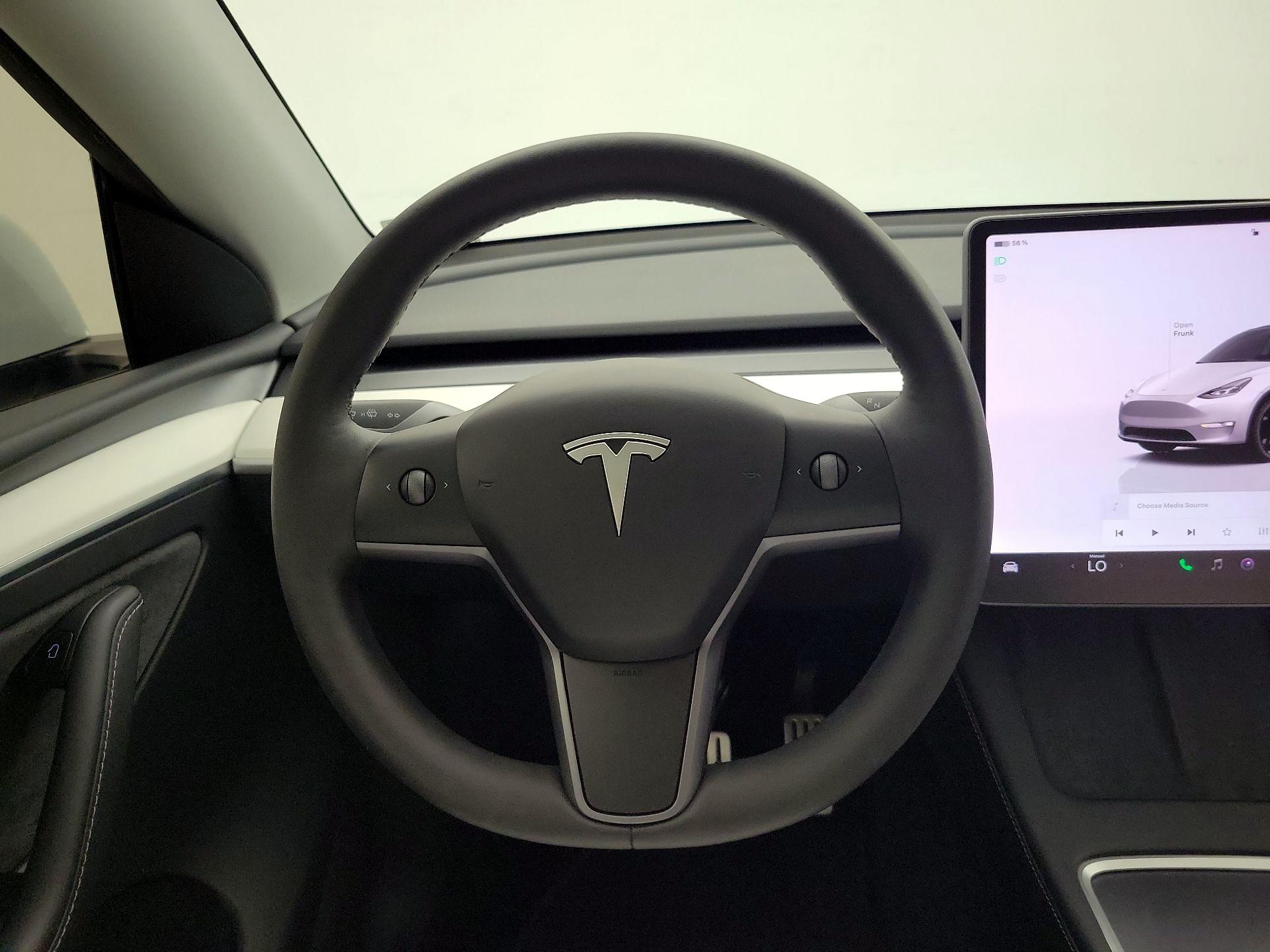 Thumbnail: 2023 Tesla Model Y - 10