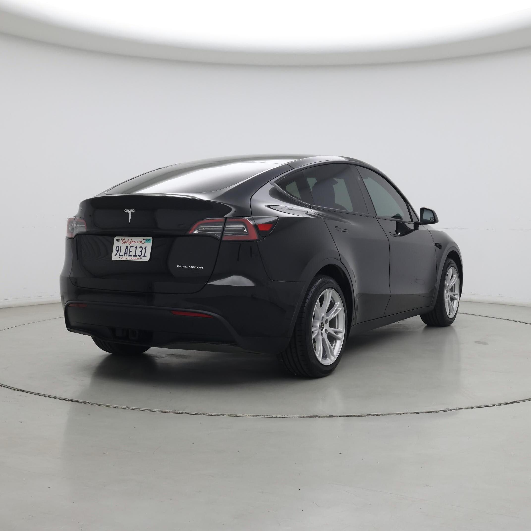 Thumbnail: 2024 Tesla Model Y - 8