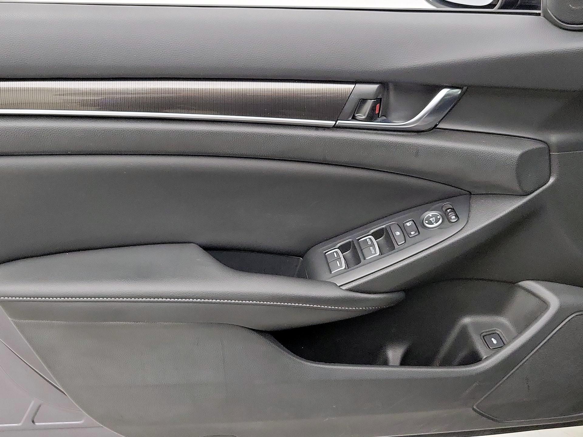 Thumbnail: 2020 Honda Accord - 12