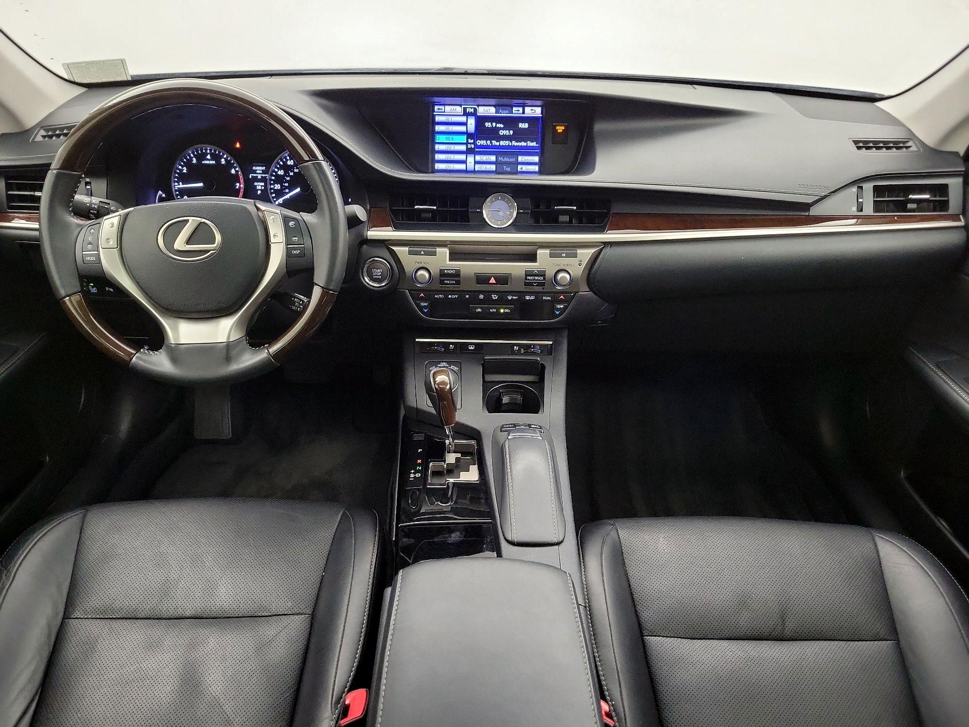 Thumbnail: 2014 Lexus ES - 9